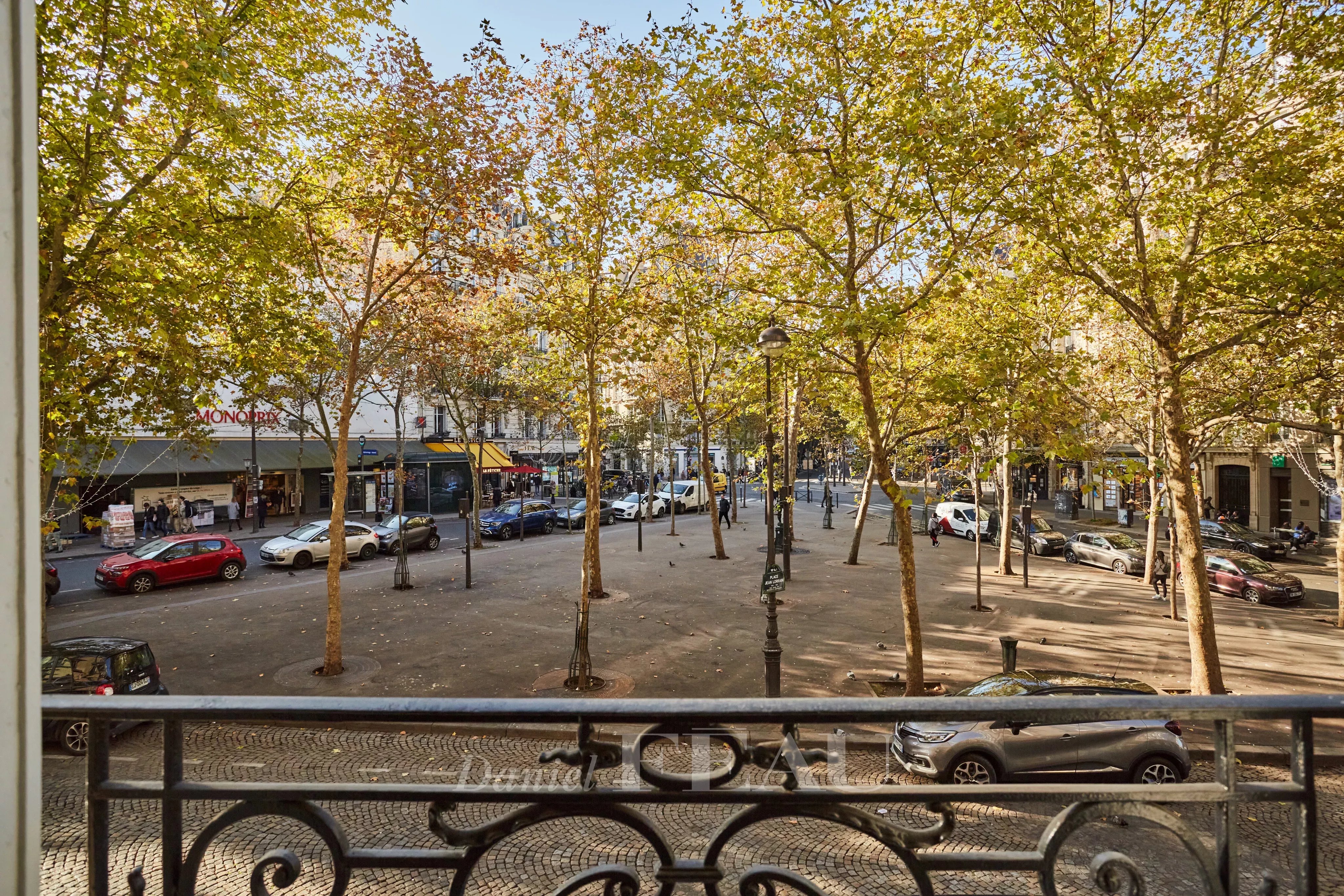 Sale Apartment Paris 16th