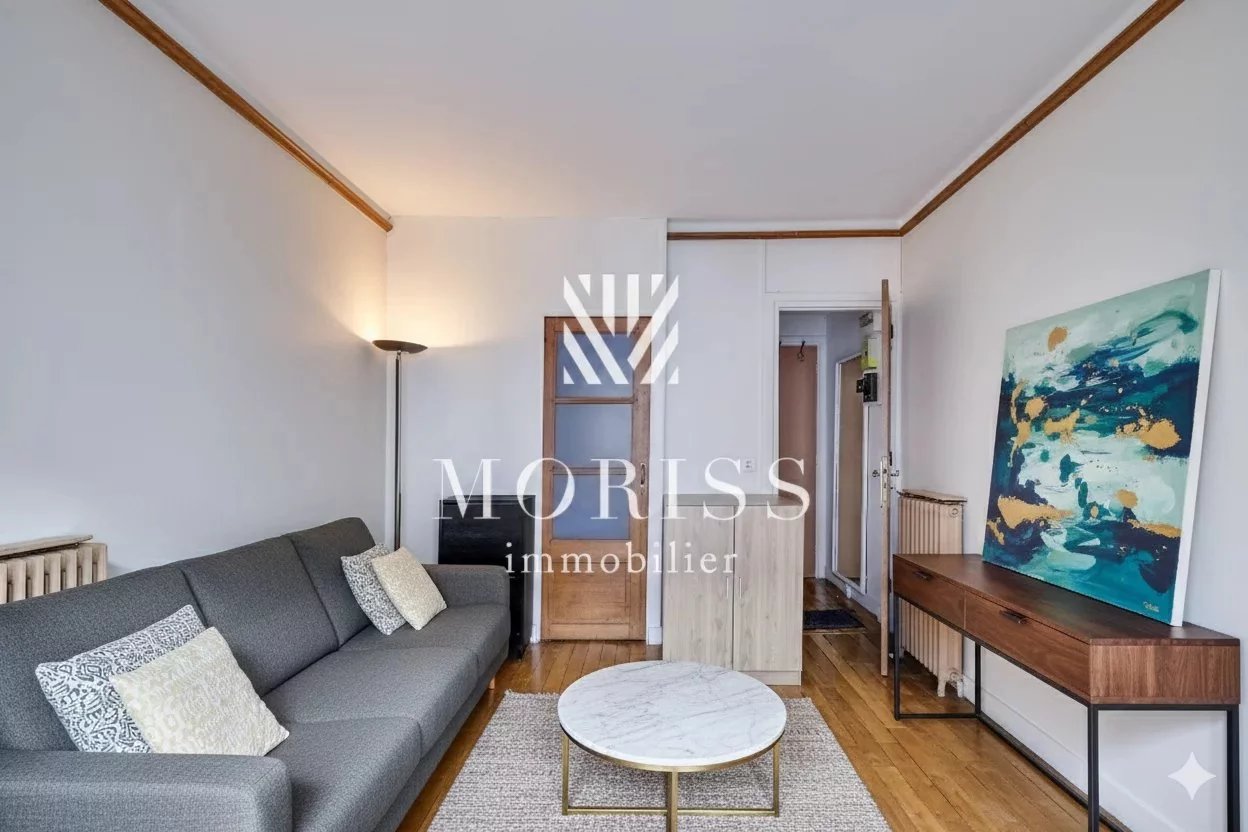 À vendre – Paris 17e Ternes – Studio meublé lumineux de 17,97 m² - Image 1