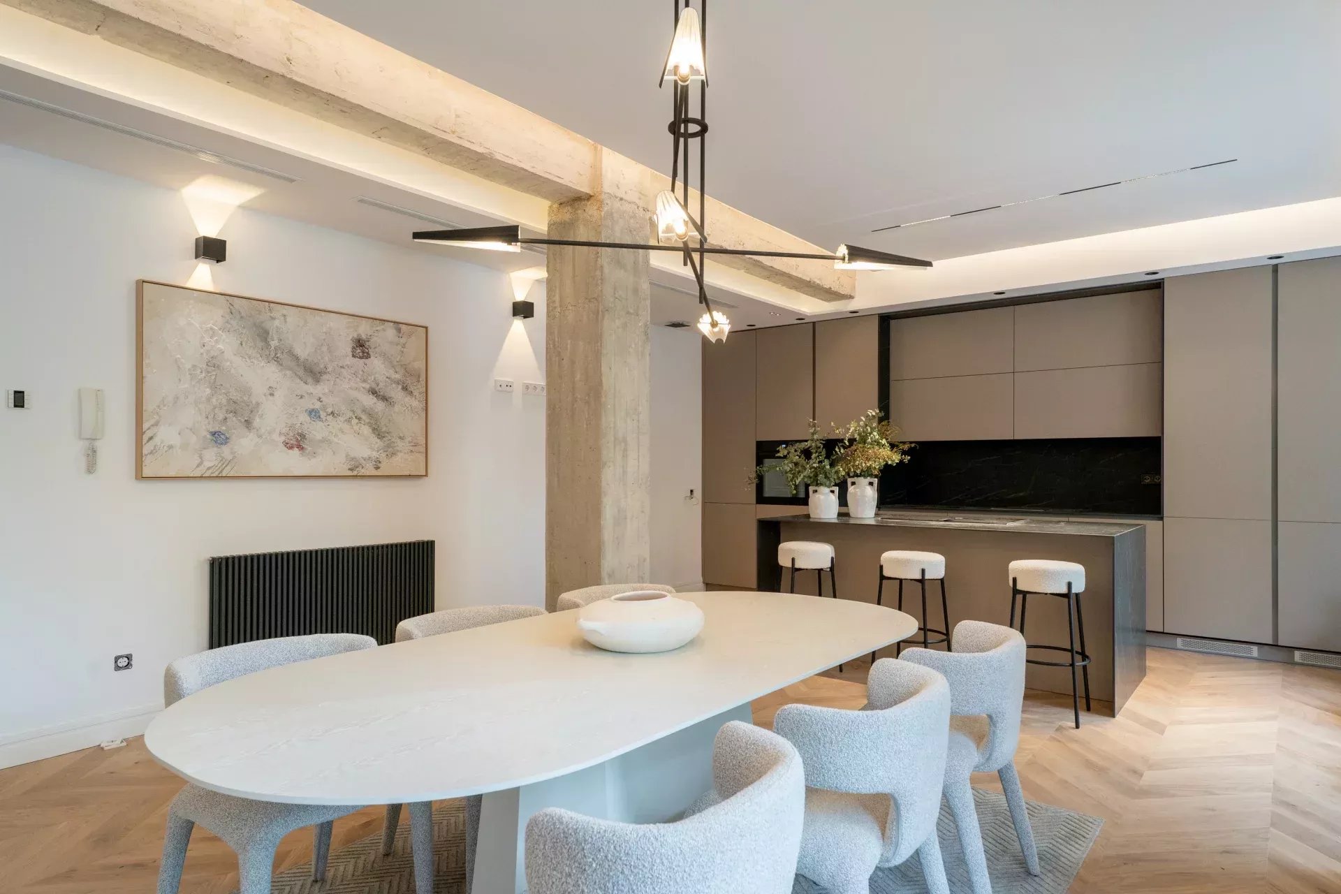 Brand New Exclusive Luxury Property on the Golden Mile - picture 6