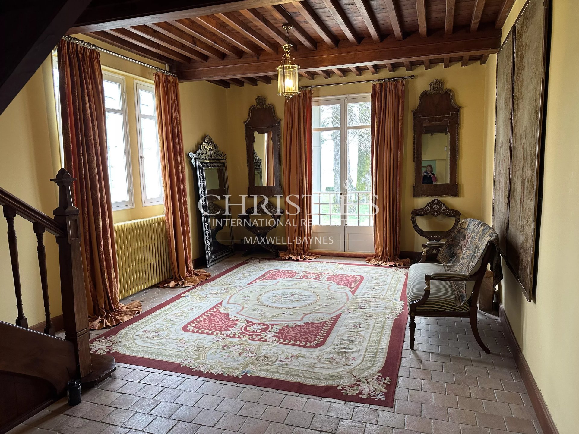8 Bedroom Vineyard's Image 30