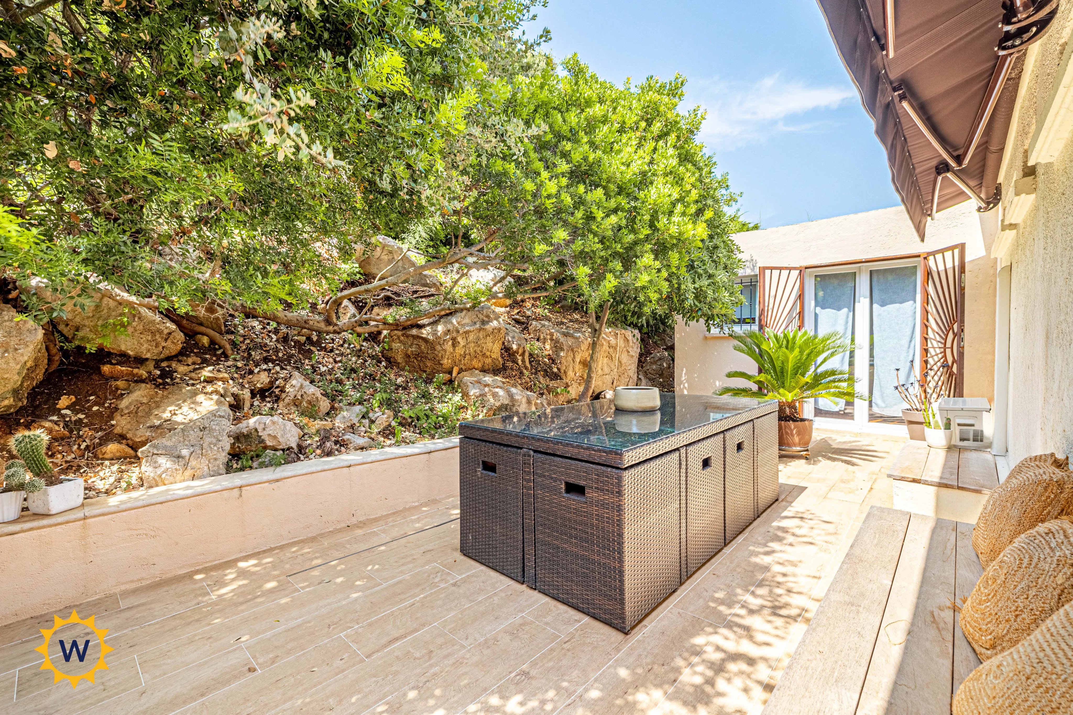 Domaine Hameau de Puissanton – Maison 148m² avec vue mer panoramique, jardin, piscine et tennis — photo 14
