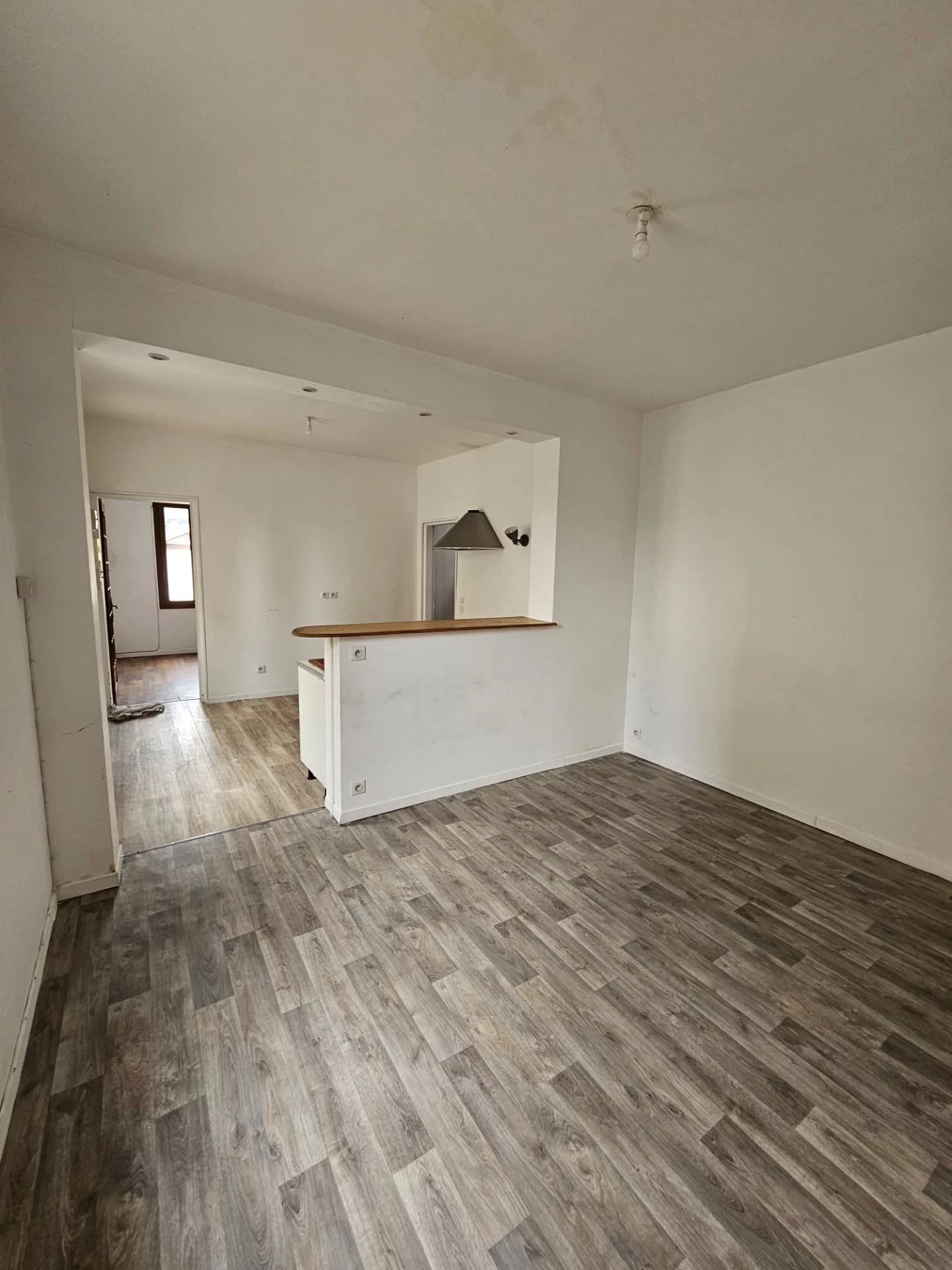 MAISON LIMITROPHE SOISSONS