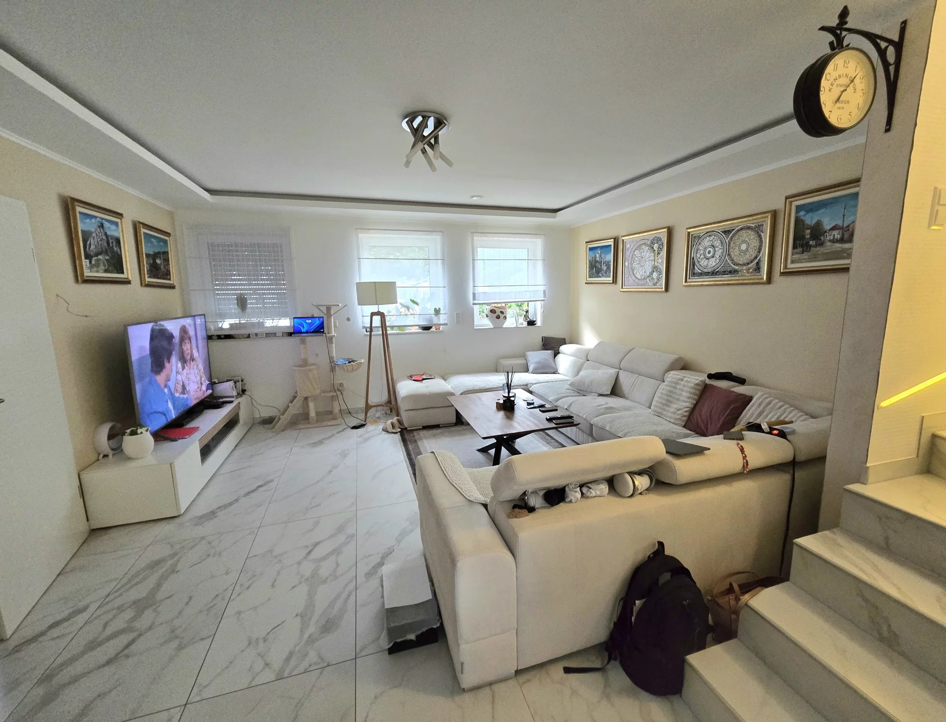 Agence immobilière de AXHOME IMMO SARL