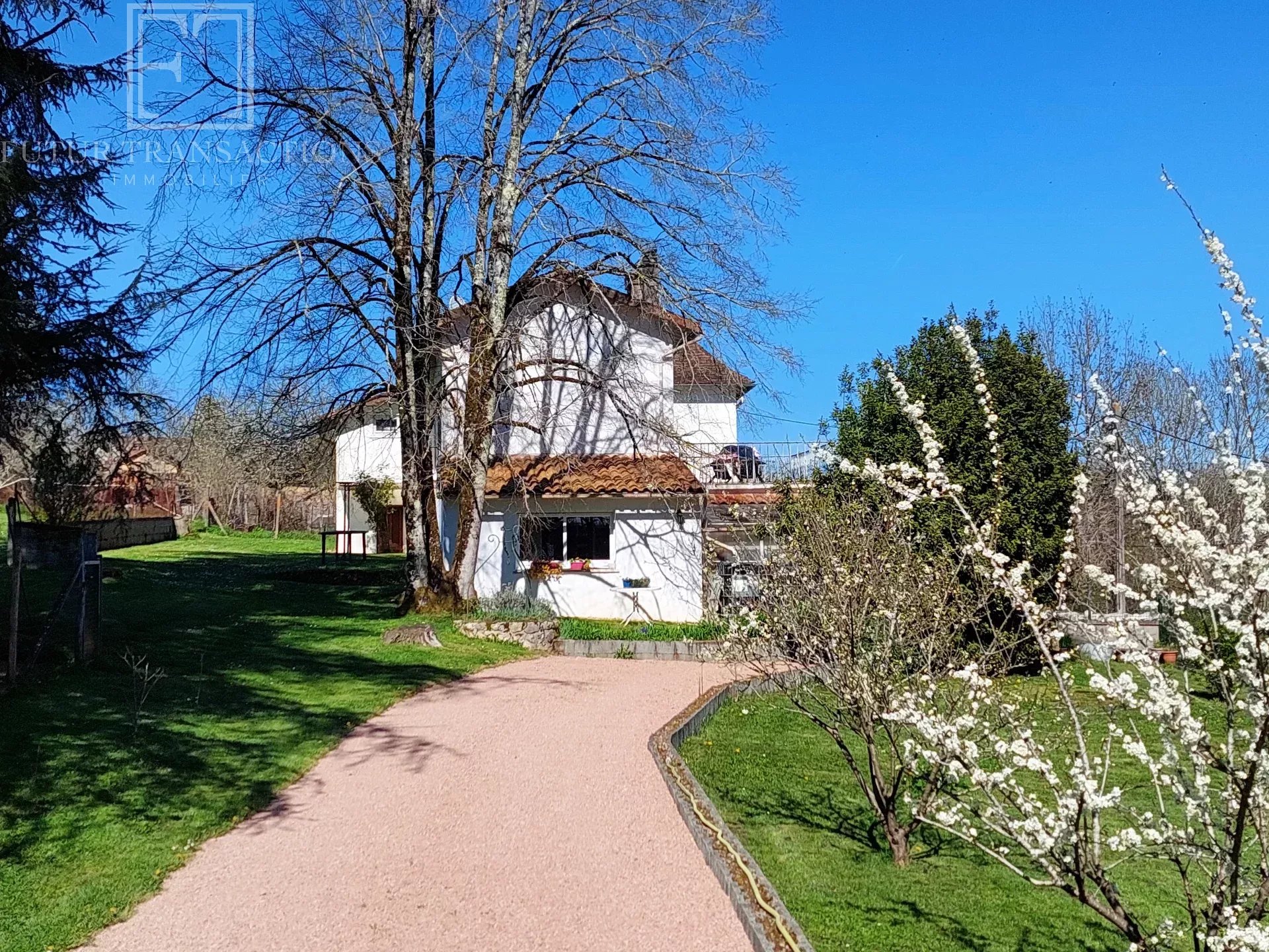 Agence immobilière de FUTUR TRANSACTIONS BRANTOME