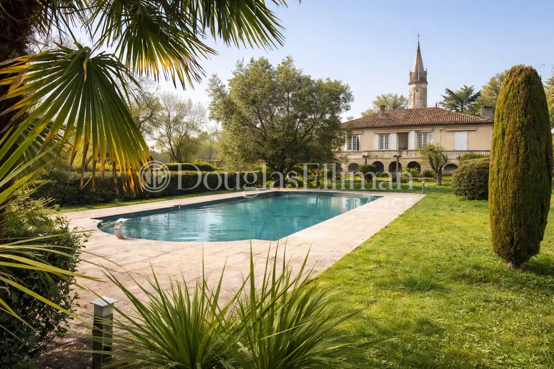 HAUTS DE CENON – LA CHARTREUSE ET SA PISCINE - Image nᵒ2