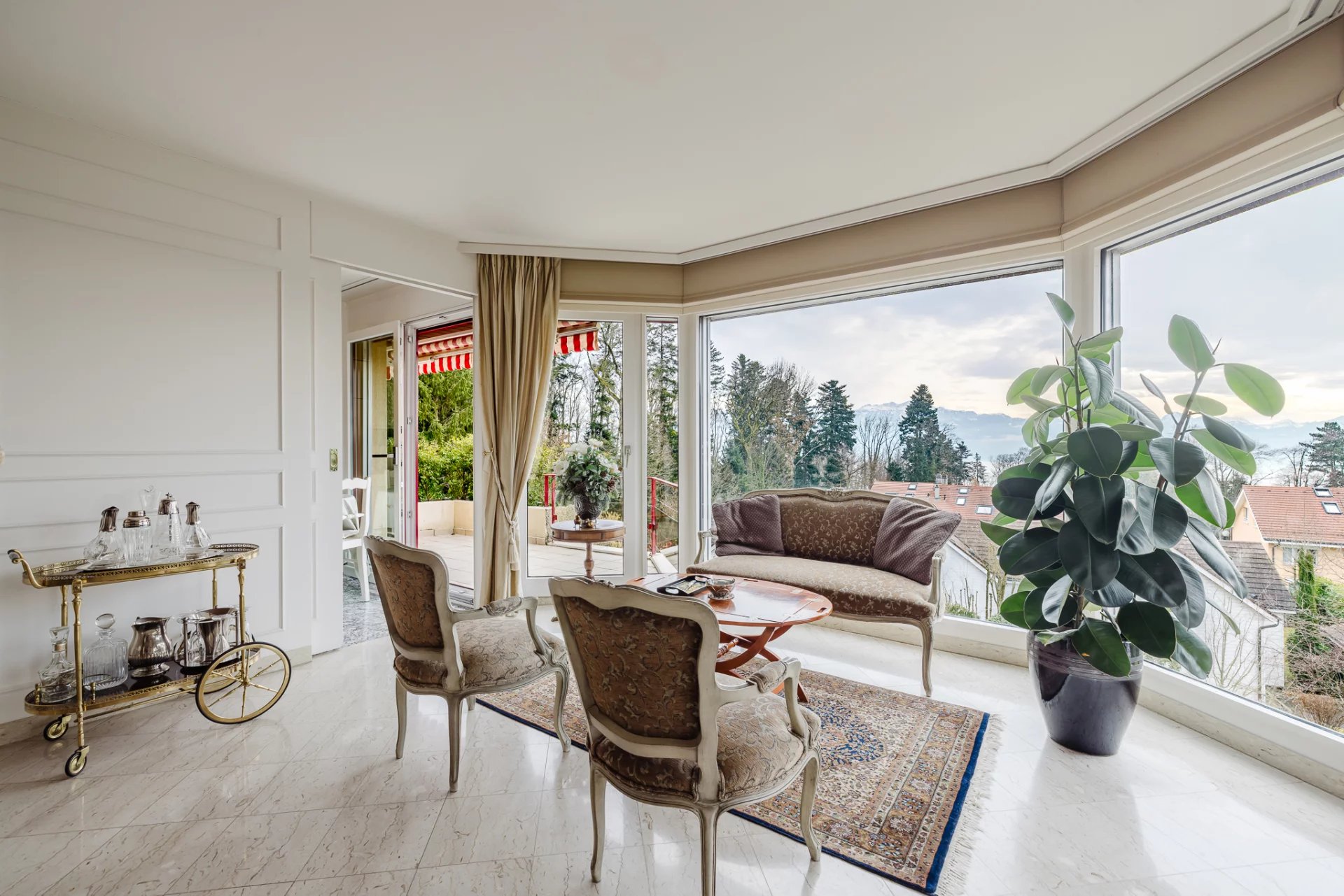Magnifique appartement avec terrasse couverte - Photo 2