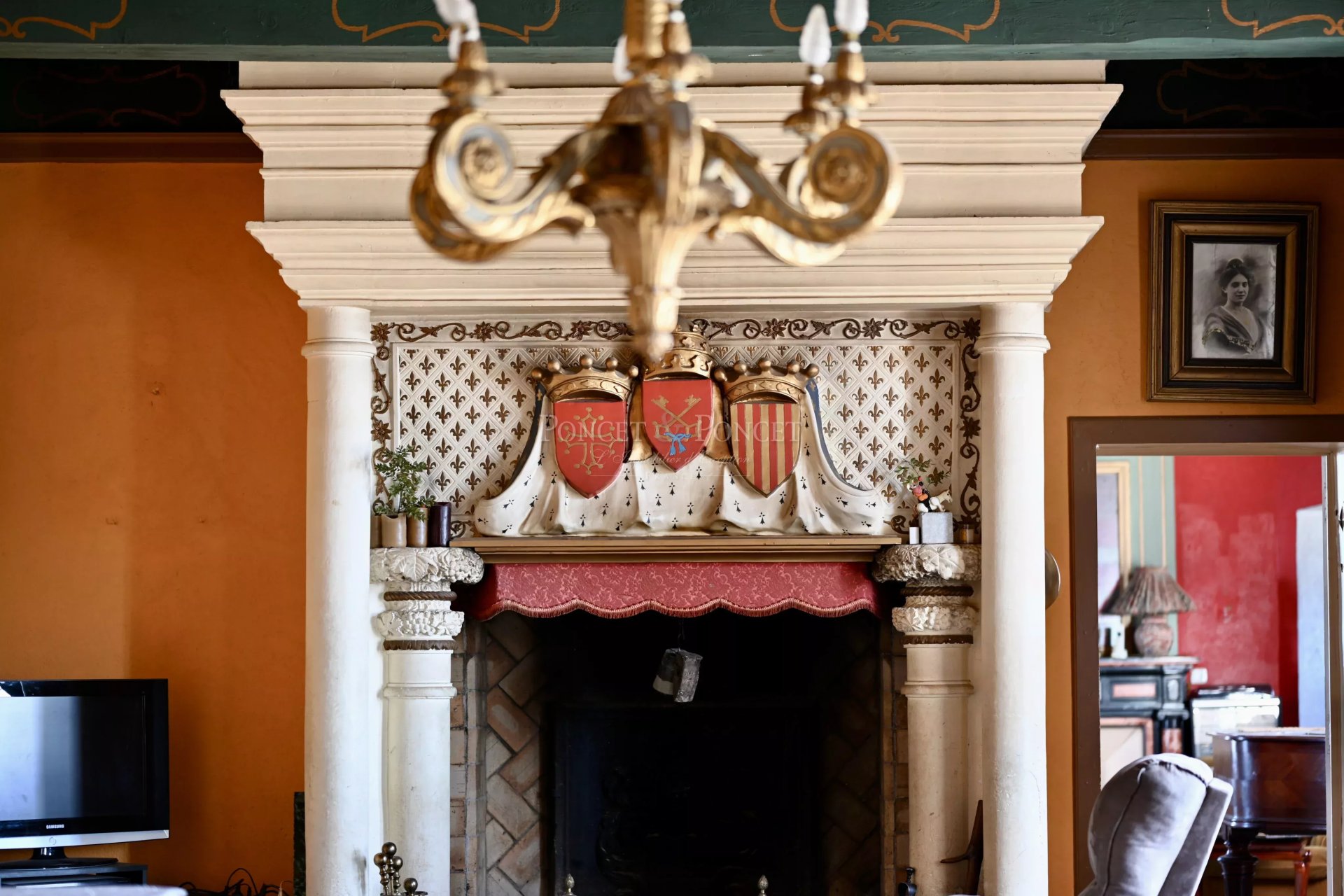 7 Bedroom Chateau's Image 8