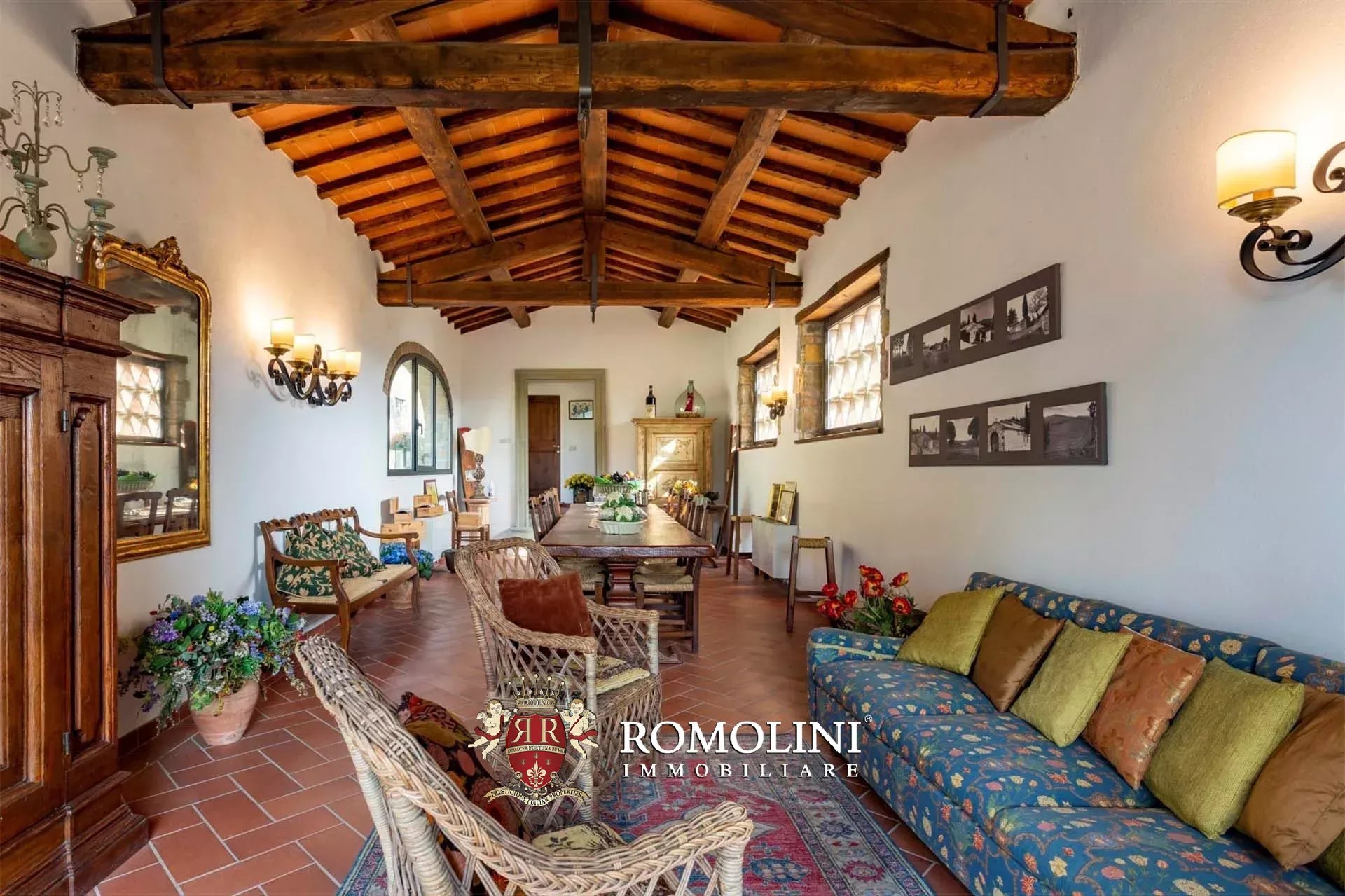 9 Bedroom Vineyard's Image 20