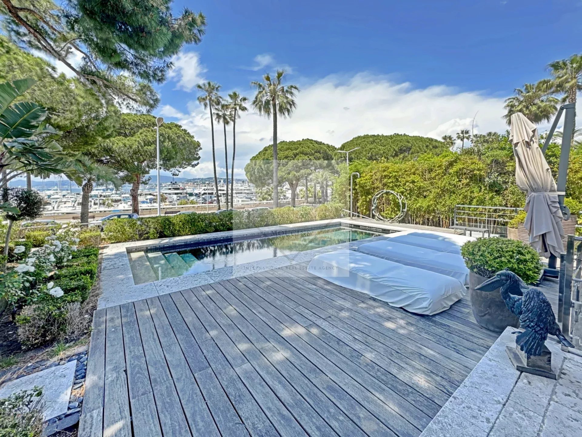 Unique villa avec piscine Bd Croisette Cannes — photo 10