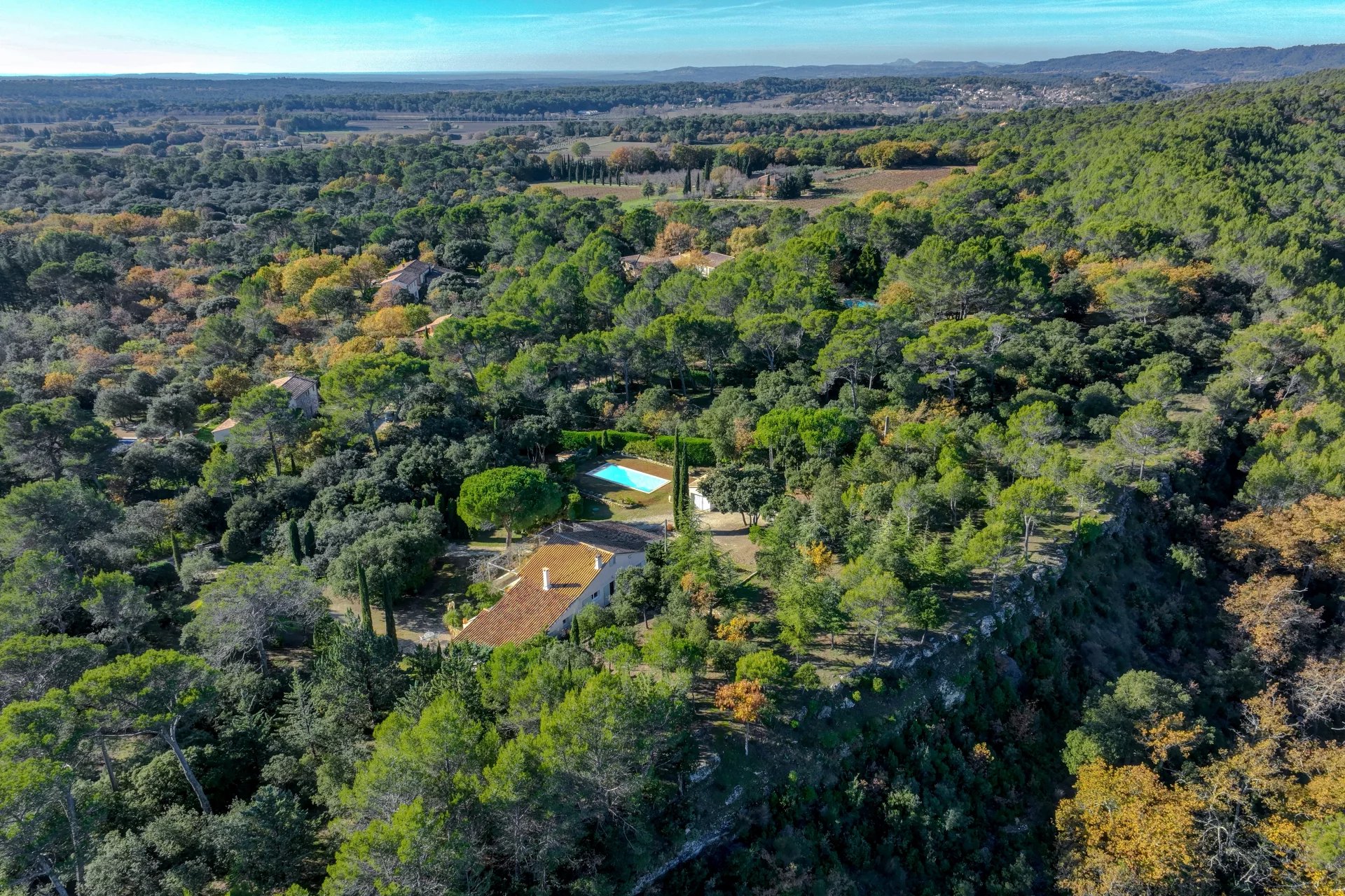 House in an exceptional setting 20 km from Aix-en-Provence