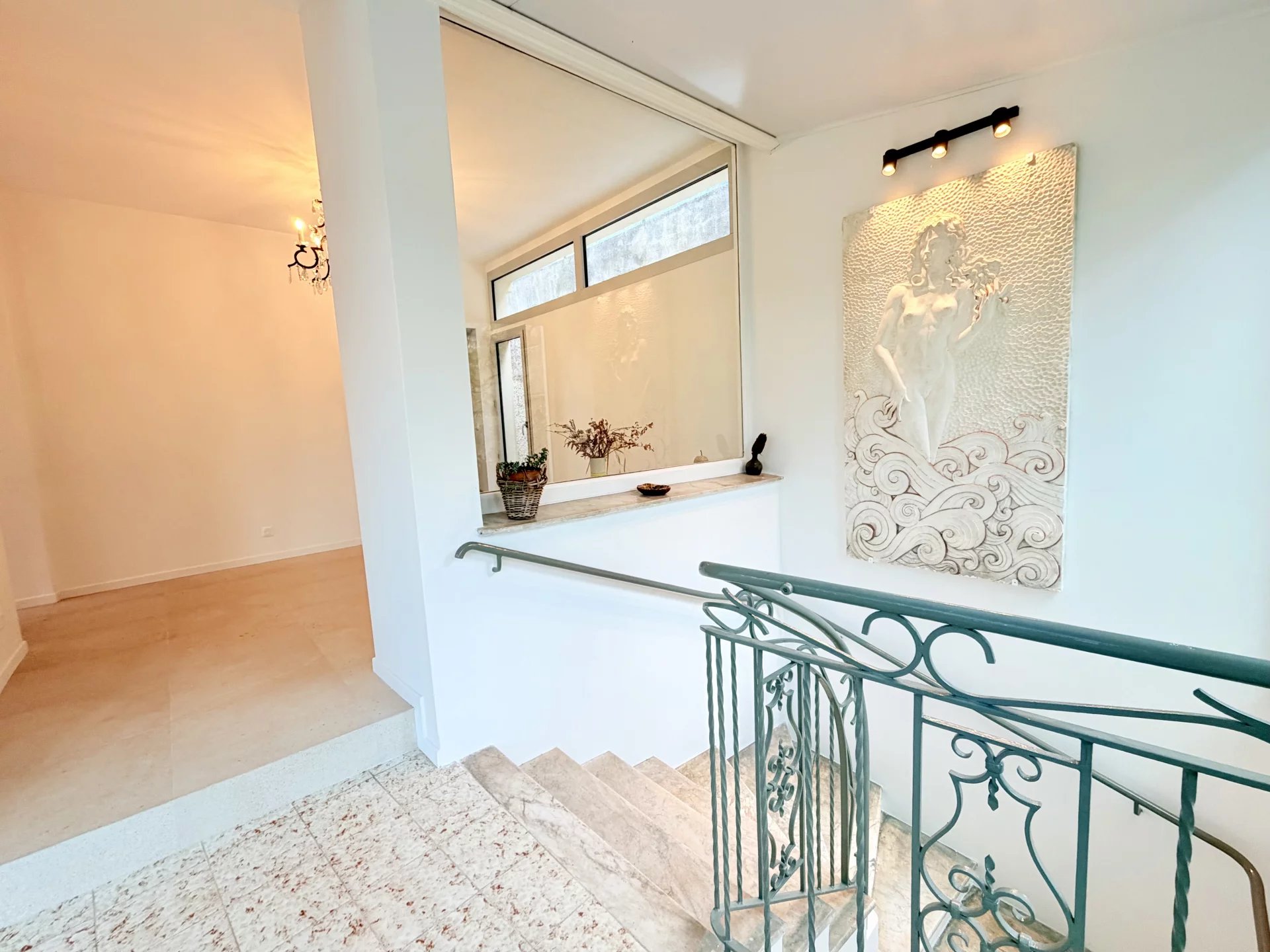 🏡 NICE BON VOYAGE – Fully Renovated Detached House of Approx. 102 sqm with Two Apartments, Terraces, Garden and Small Garage in a Private Estate
