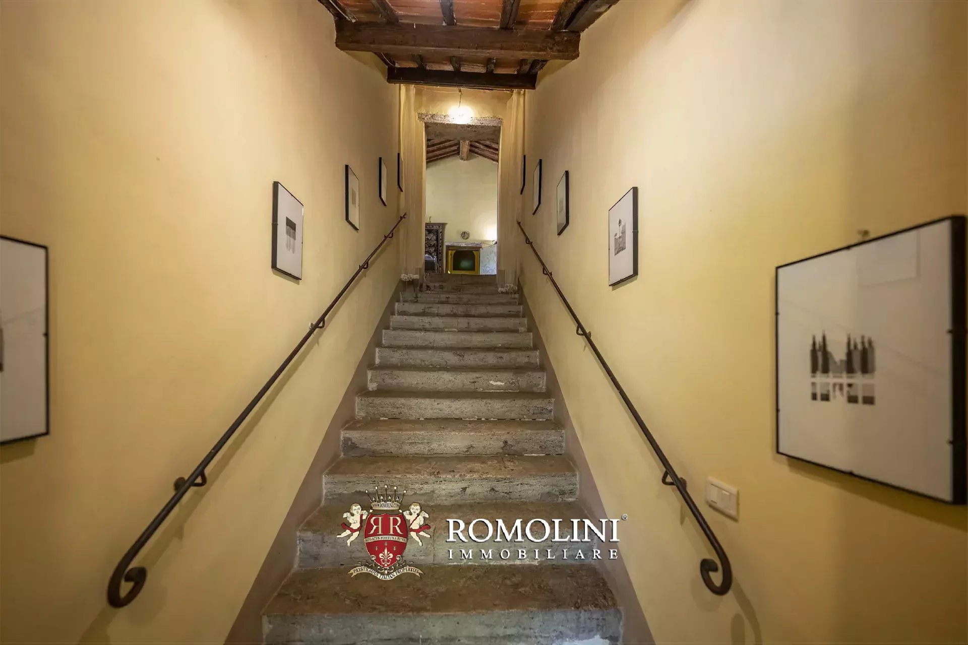 9 Bedroom Horse Property's Image 39