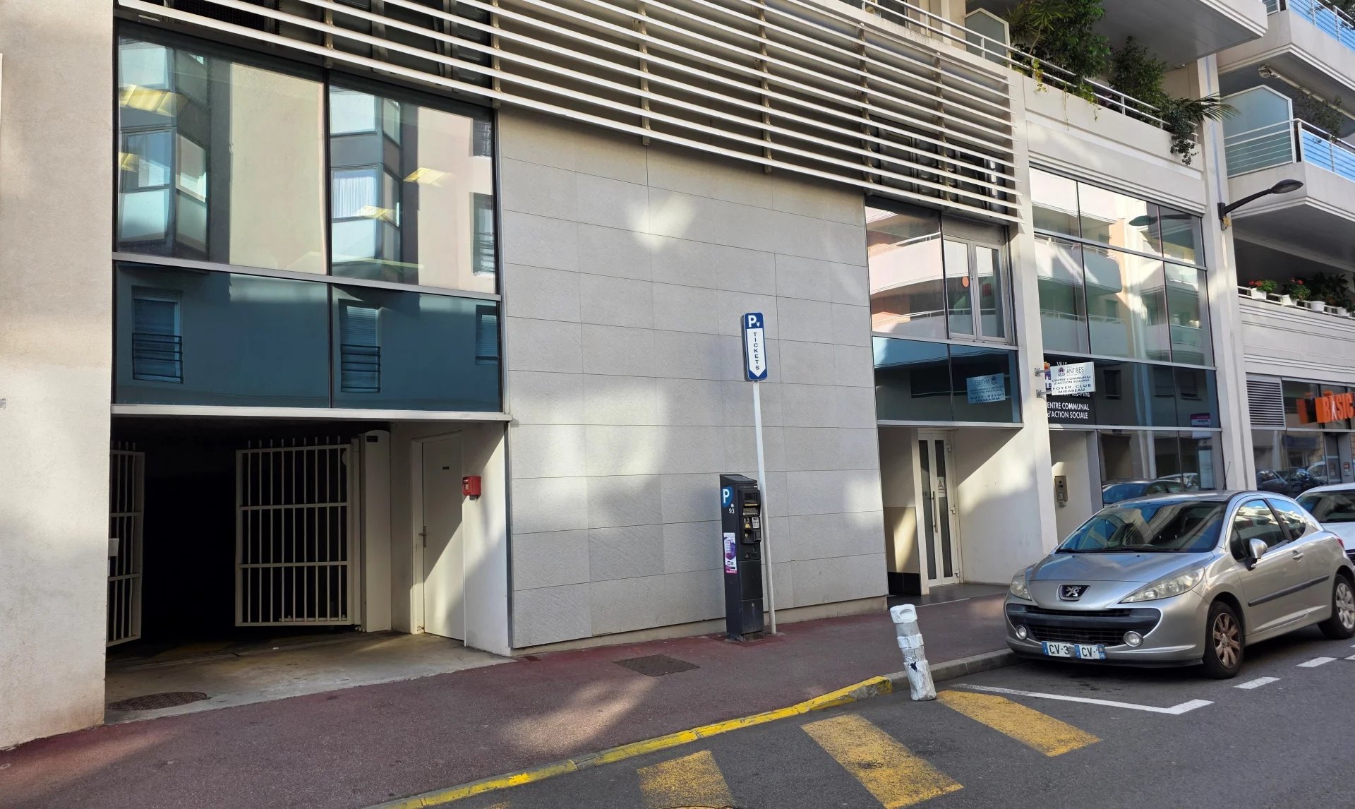 Sale Carpark - Antibes Vauban