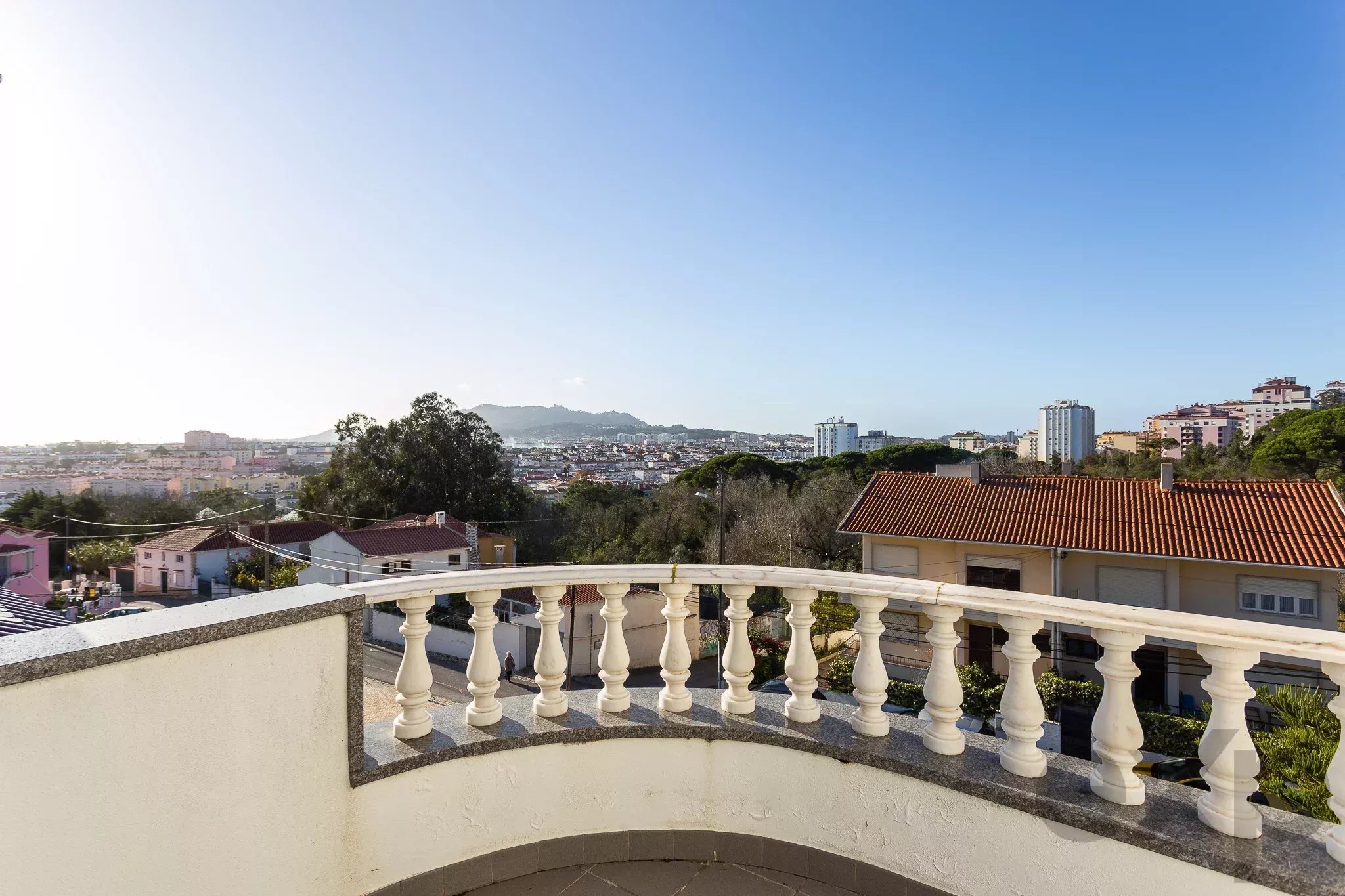 Prestigious Residence with Swimming Pool 87053100 image 50