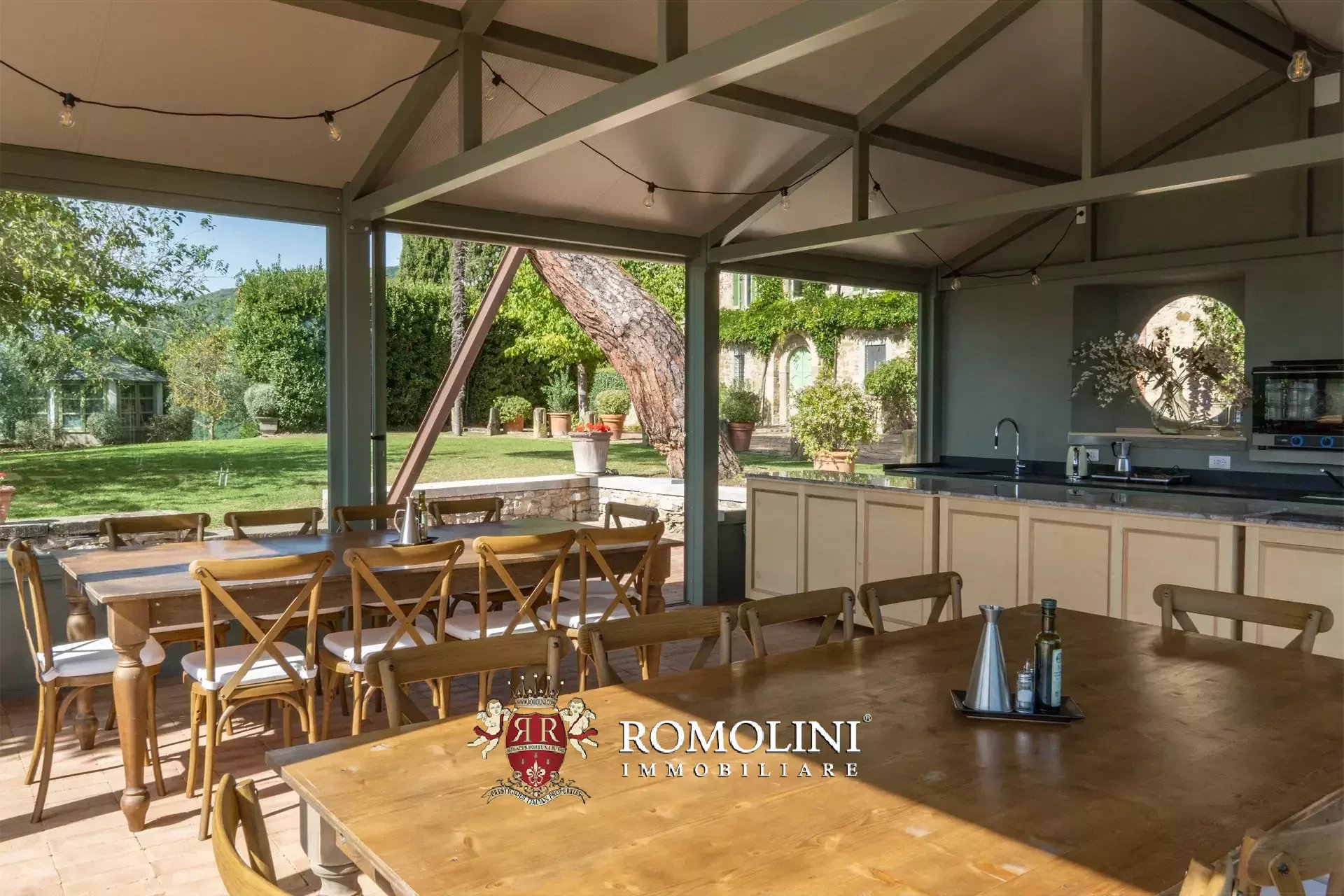 10 Bedroom Villa/Townhouse's Image 41
