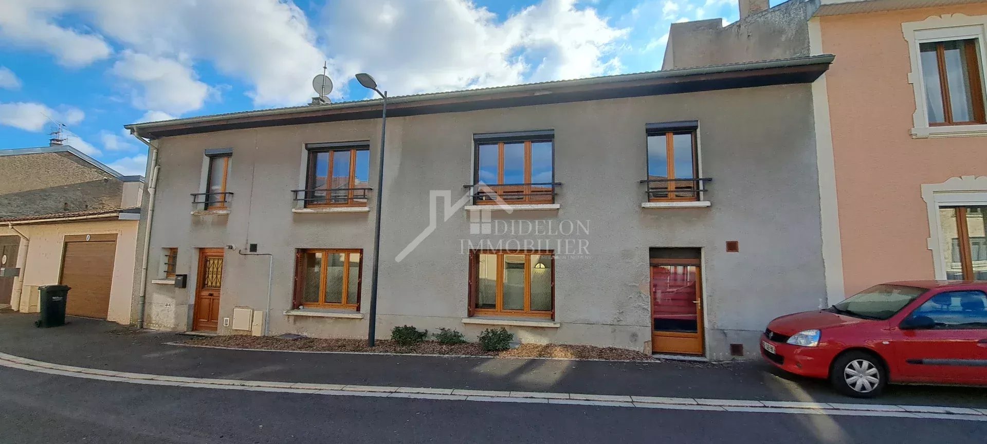 Agence immobilière de 