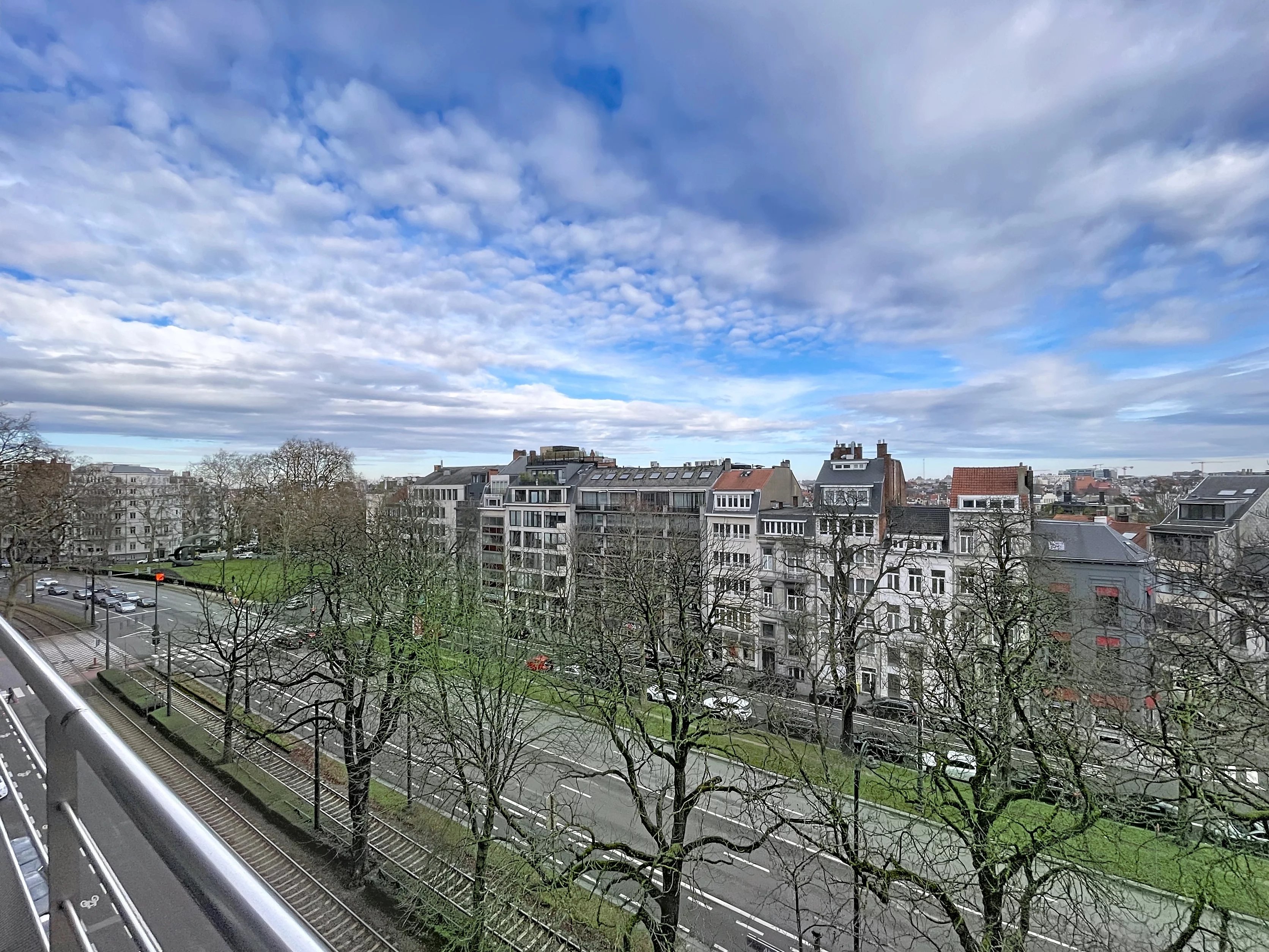 Avenue Louise/ Etangs dIxelles- Appartement de standing - Garage