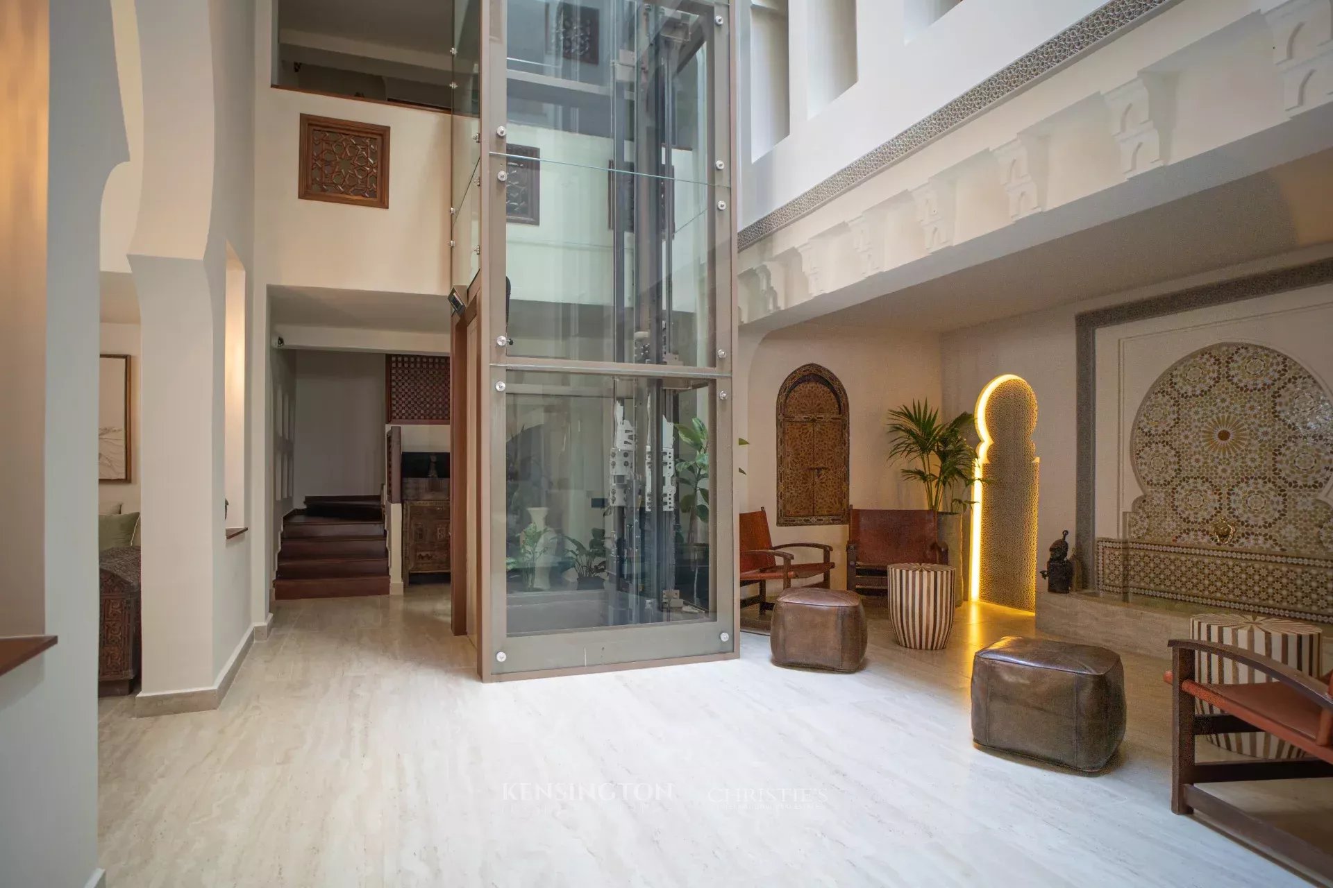 8 Bedroom Villa/Townhouse's Image 9
