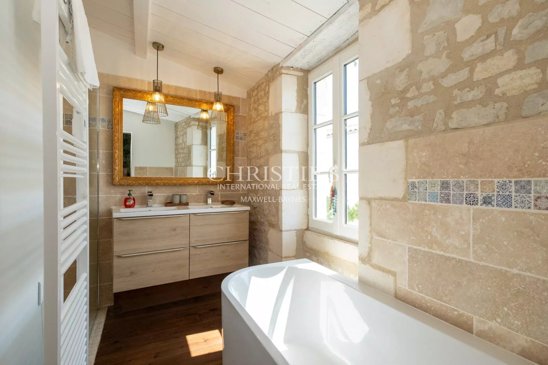4 Bedroom Villa/Townhouse's Image 6
