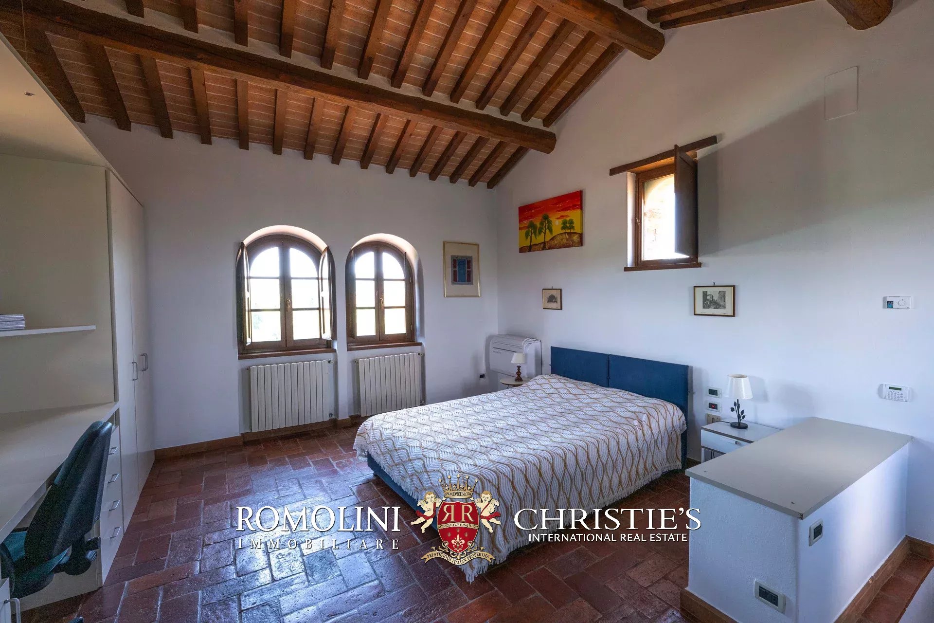5 Bedroom Villa/Townhouse's Image 33