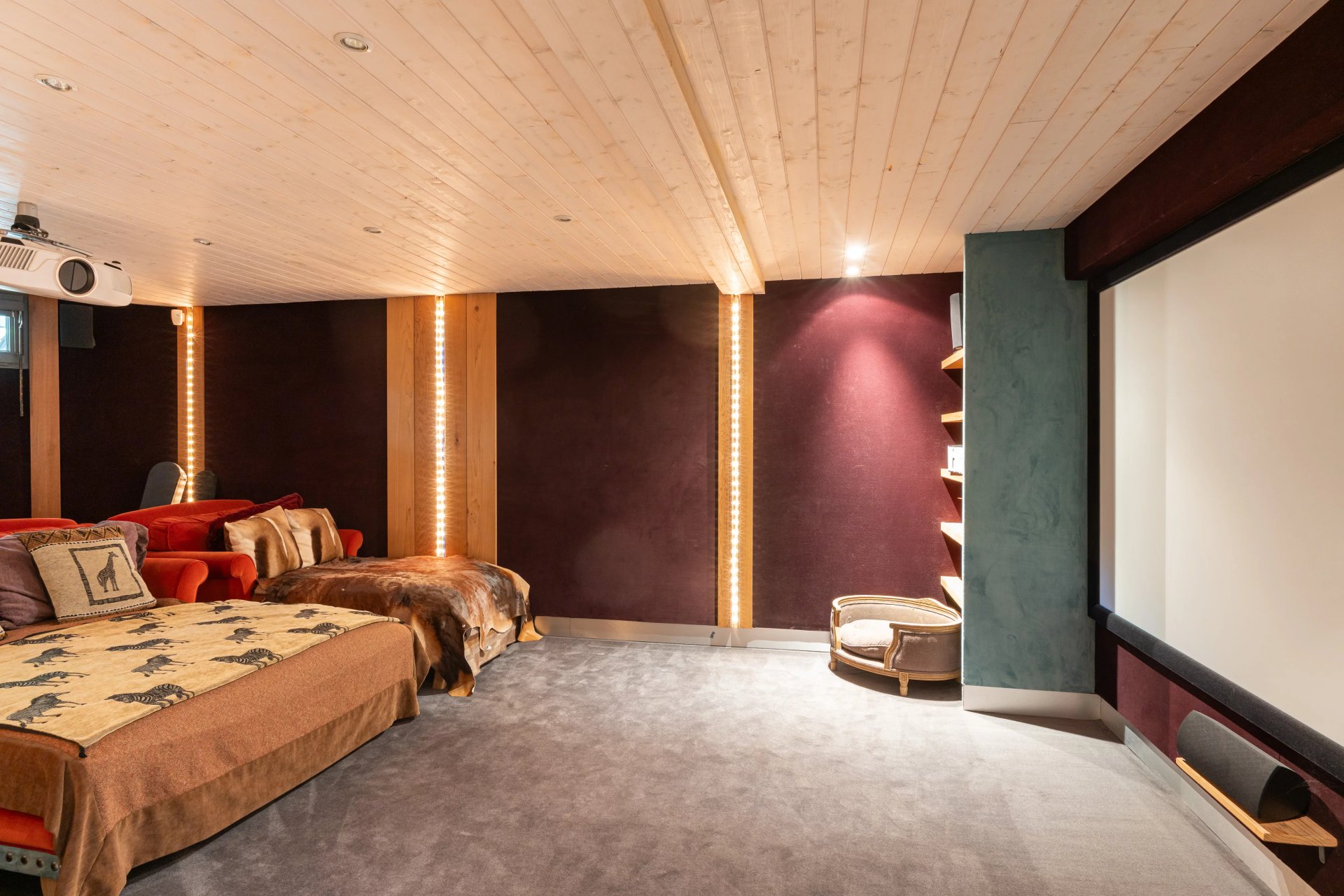 5 Bedroom Villa/Townhouse's Image 28