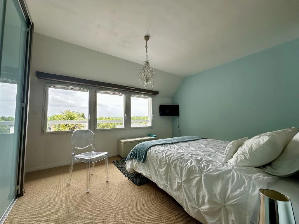 PLOUËR-SUR-RANCE – MAISON CONTEMPORAINE 189 m² – BORDS DE RANCE – PISCINE – 5 CHAMBRES