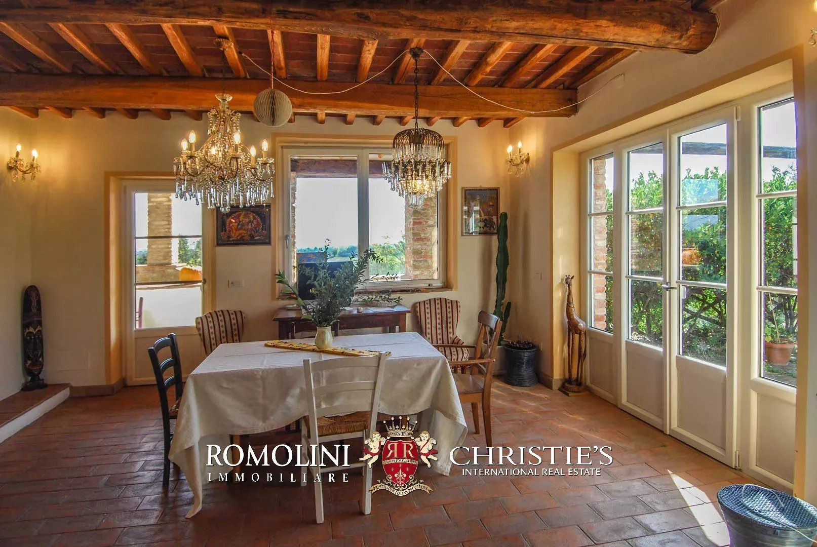3 Bedroom Villa/Townhouse's Image 36
