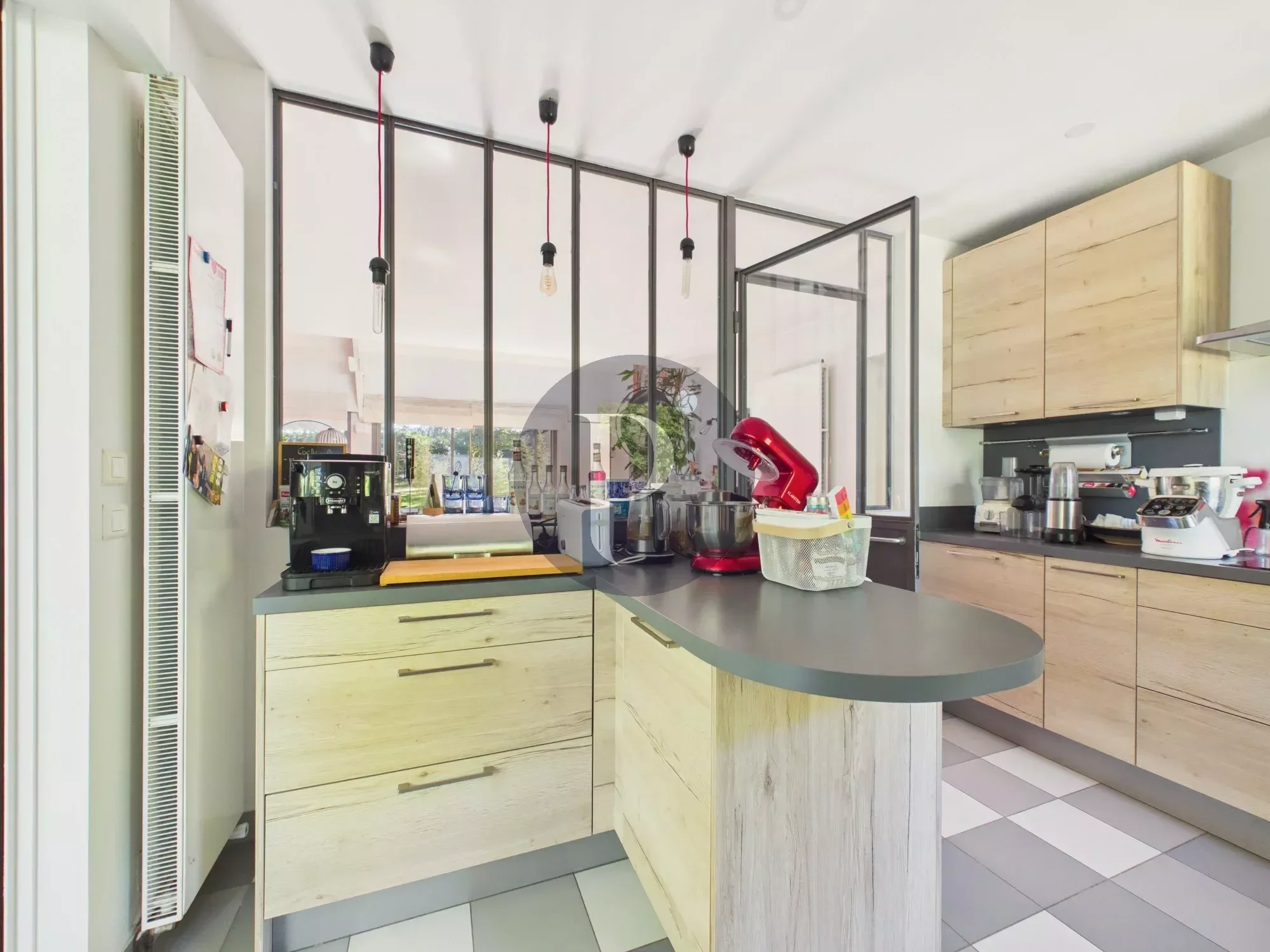 vente-maison-9-pieces-verrieres-le-buisson-86950120