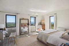 Charming Bastide in Châteauneuf-de-Grasse with Panoramic Sea Views — photo 7 of 7