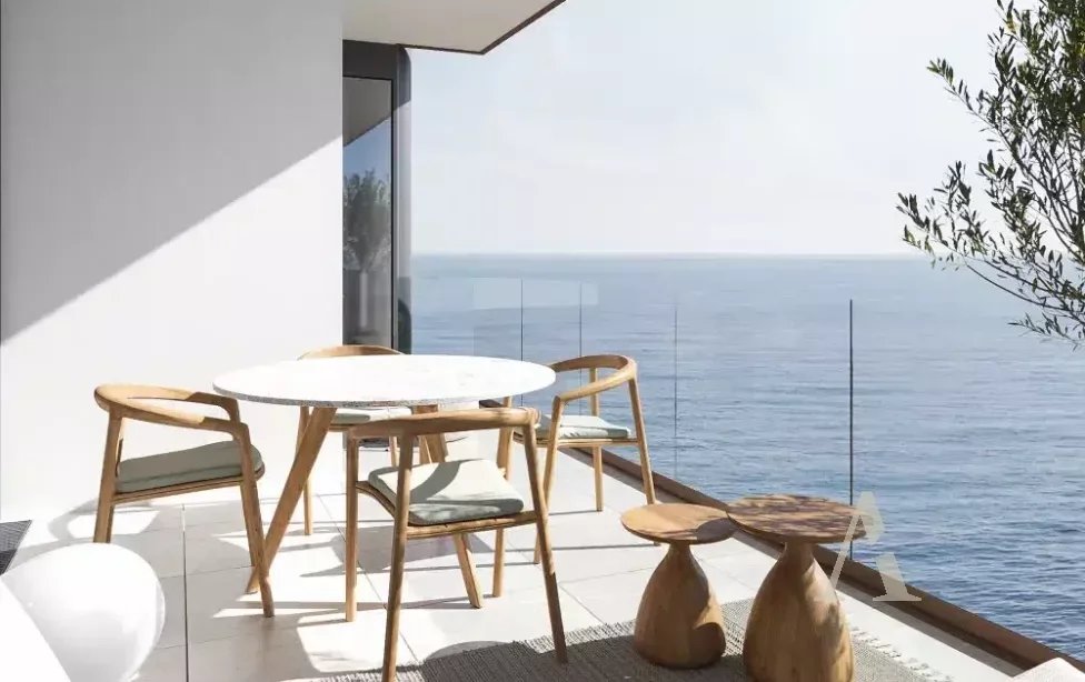 Elegant 1-Bedroom Apartment, Sea View in Tigné Point