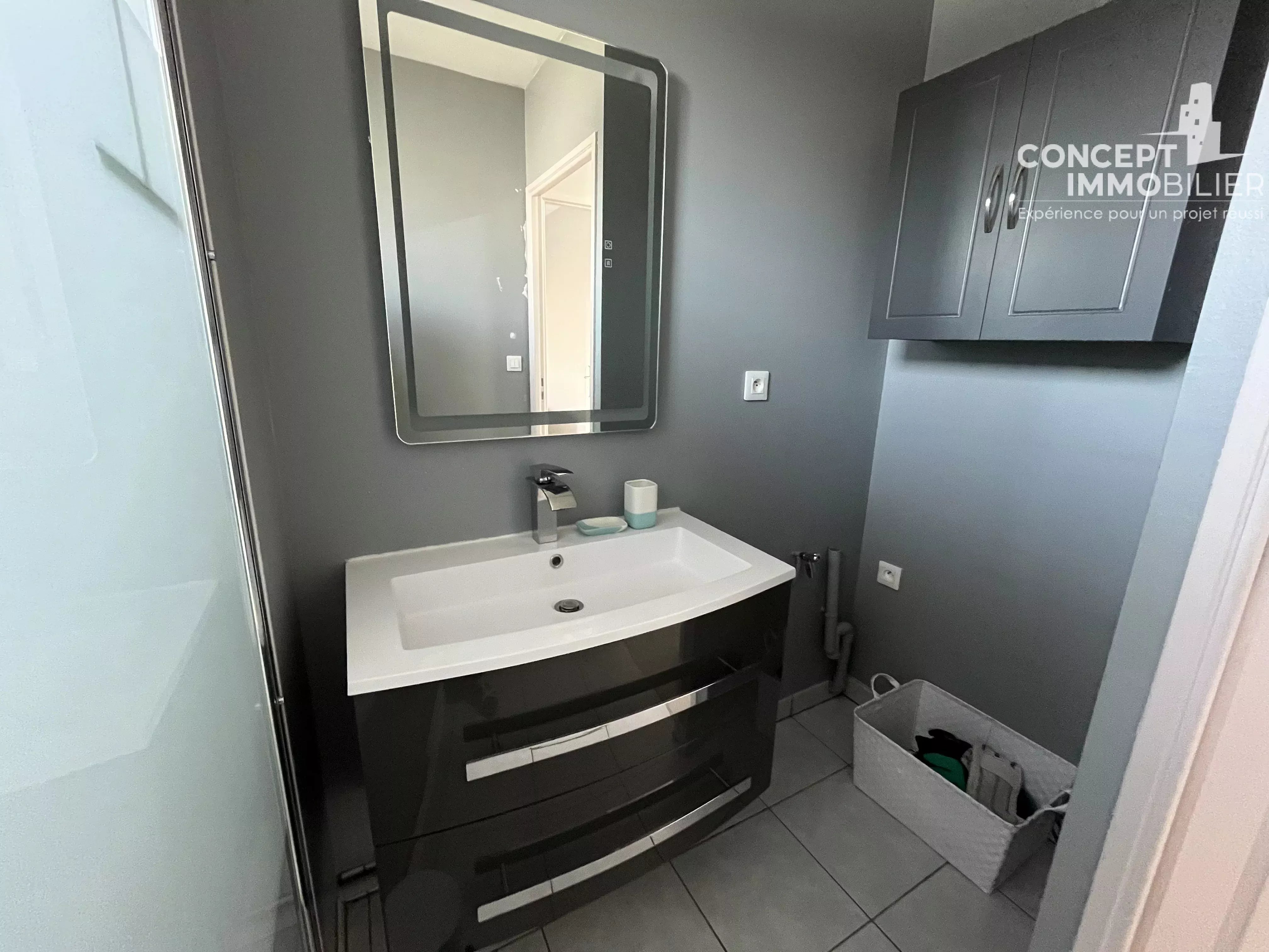À louer – Appartement F3 meublé avec balcon et 2 places de parking – Marange-Silvange