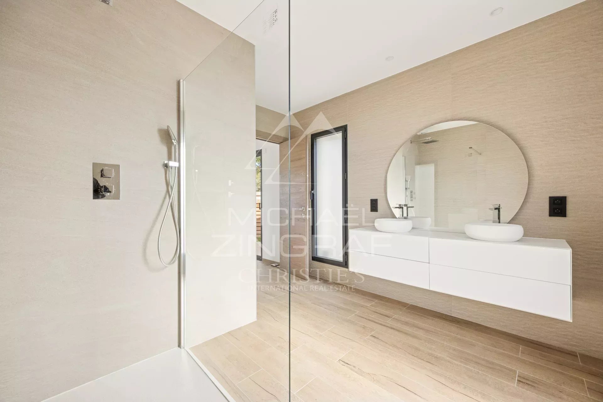 3 Bedroom Villa/Townhouse's Image 7