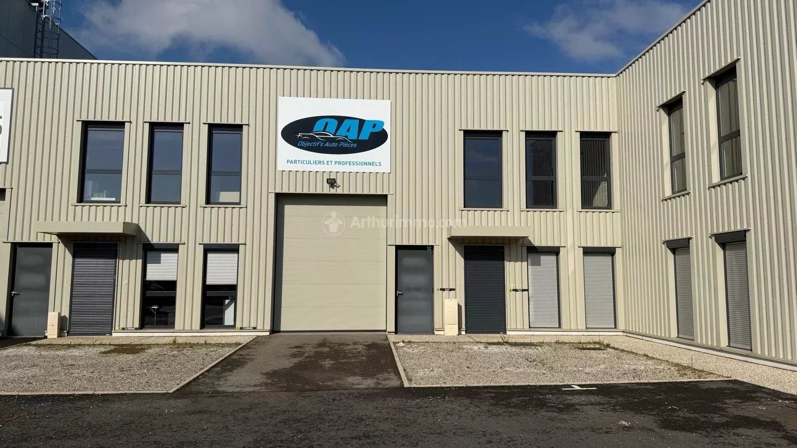 Bureau à louer, 161 m², Décines-Charpieu