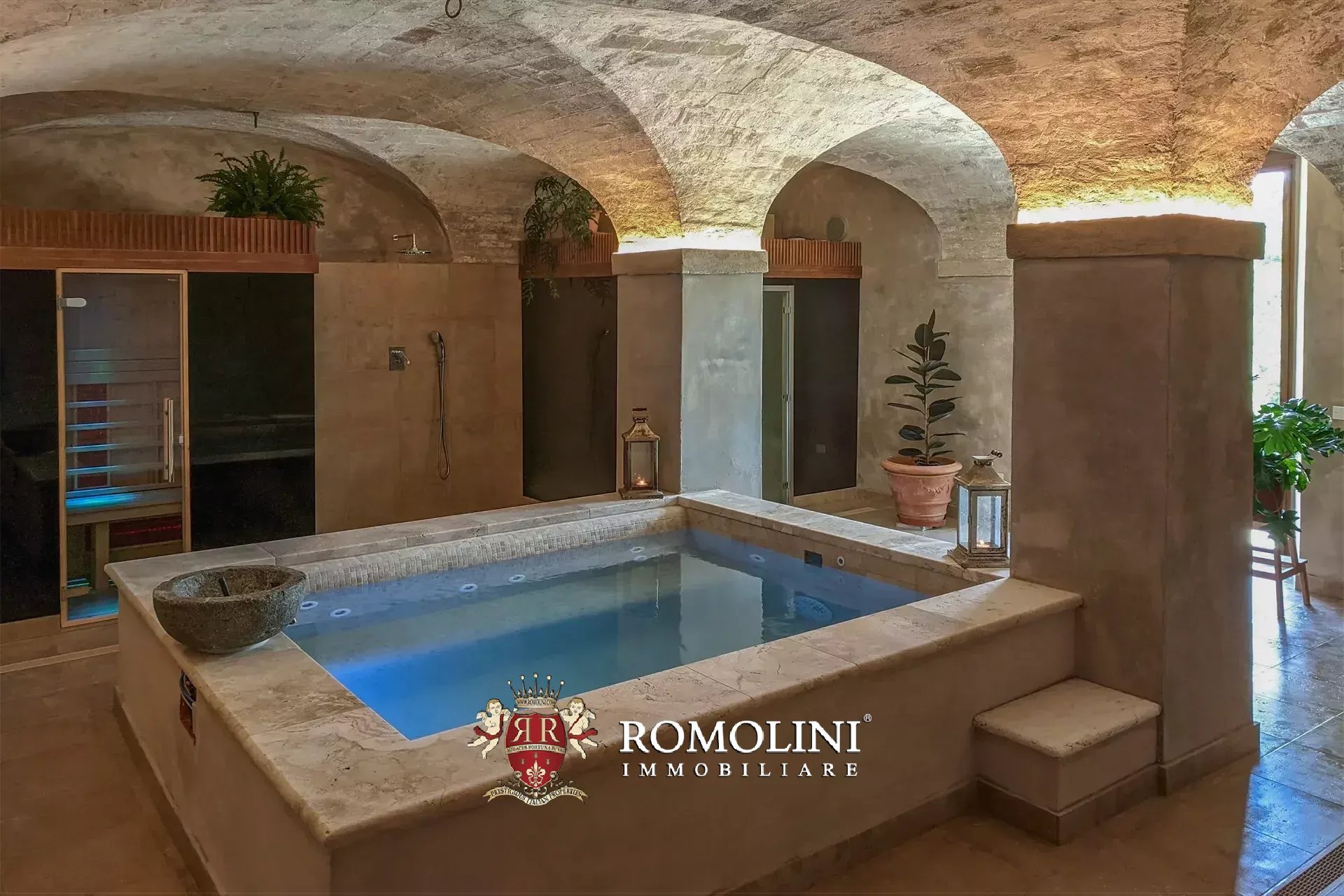 10 Bedroom Villa/Townhouse's Image 81