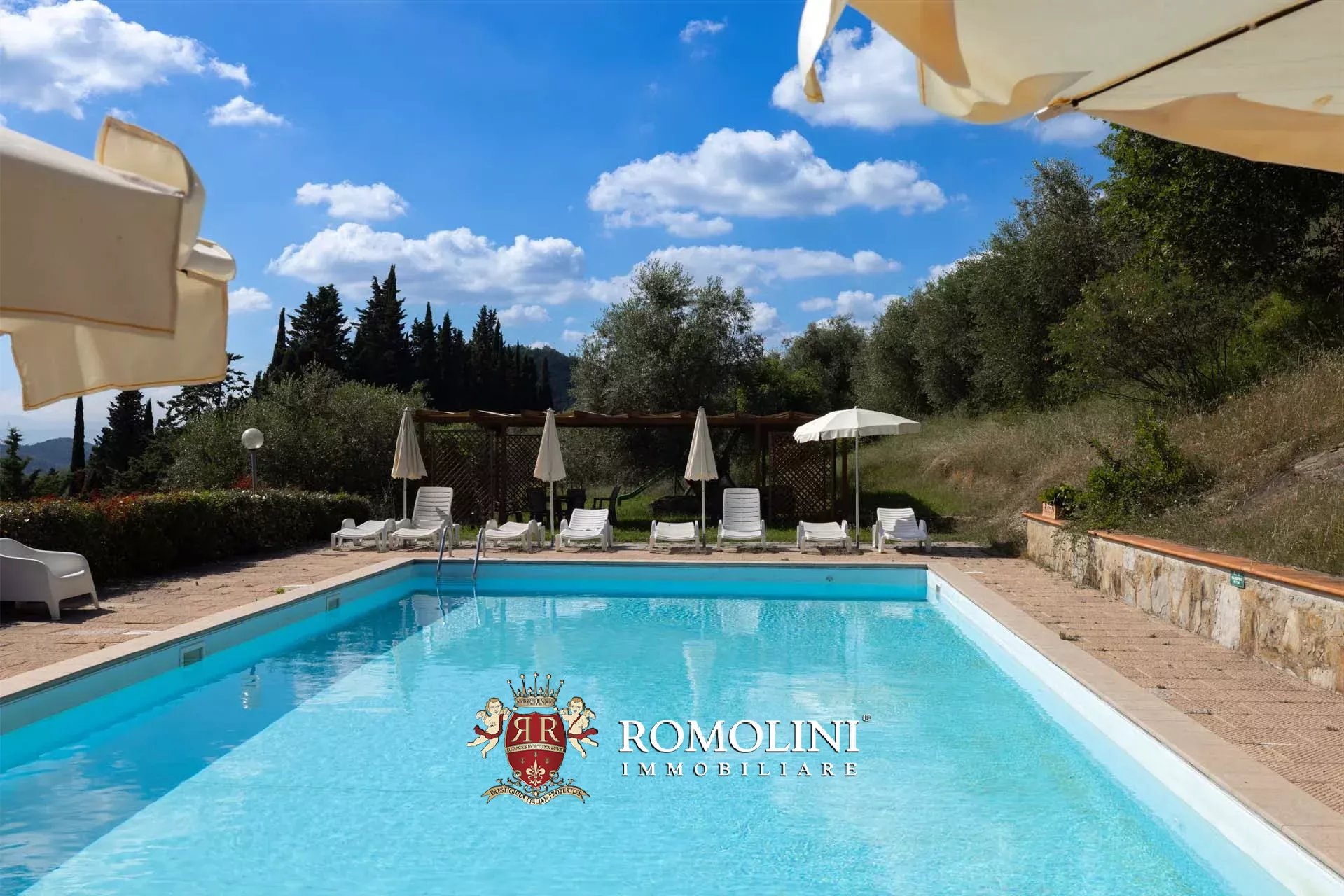 34 Bedroom Vineyard's Image 9