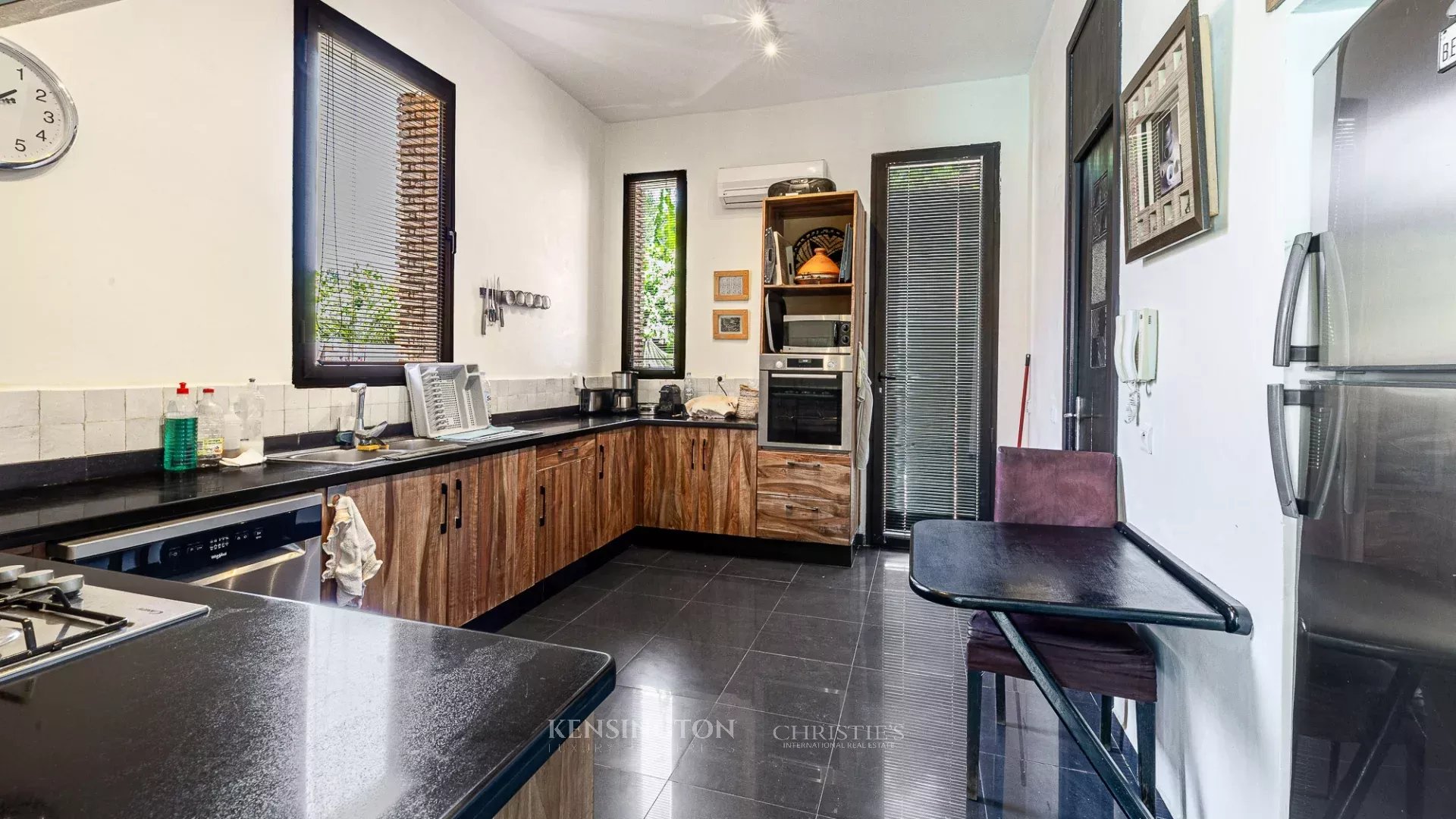 6 Bedroom Villa/Townhouse's Image 39