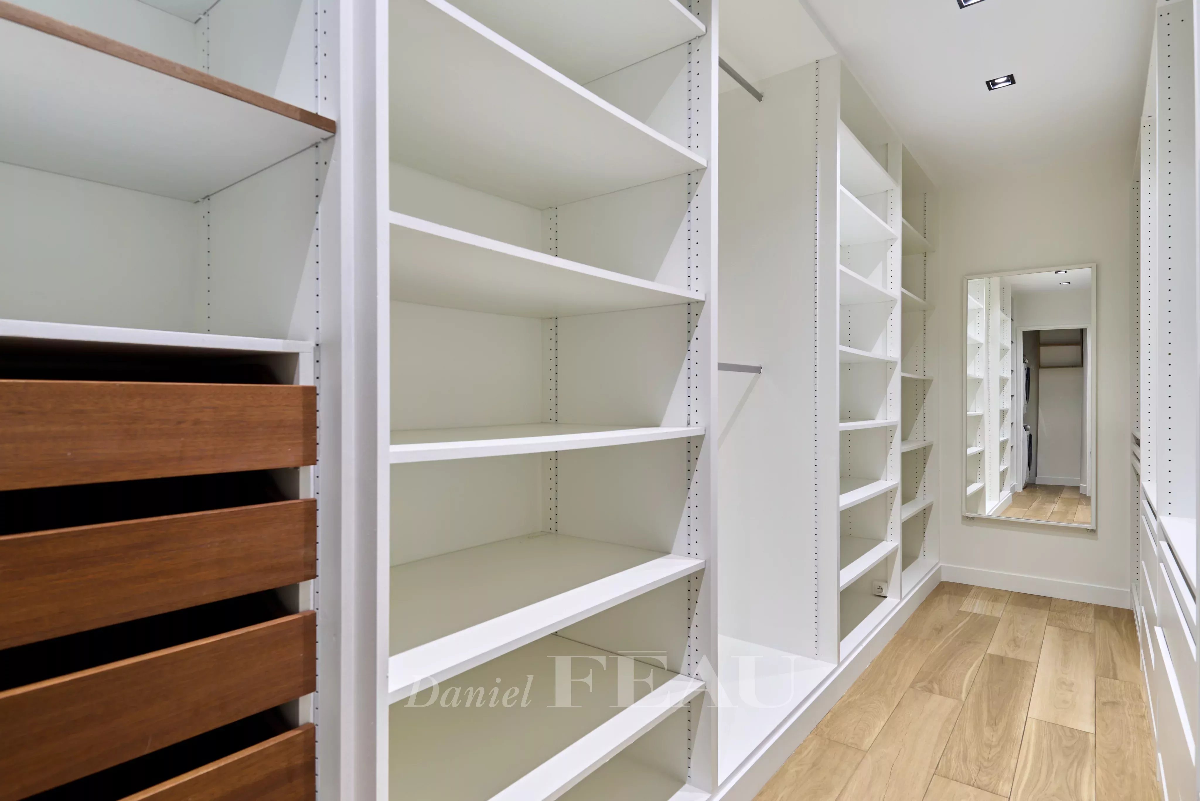 Rental Apartment Paris 16th