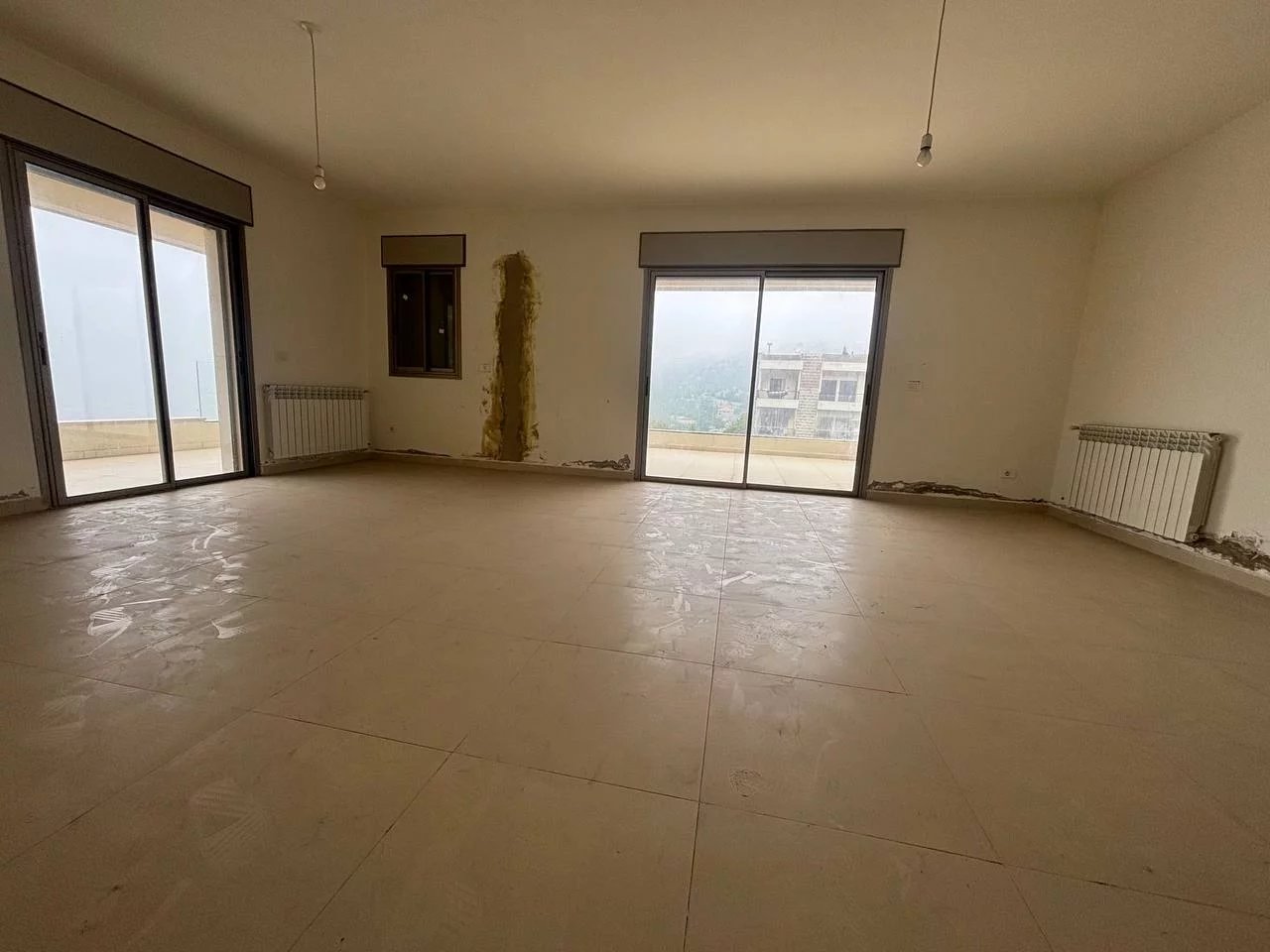 Feytroun - Apartment for Sale with Terrace & Rooftop.