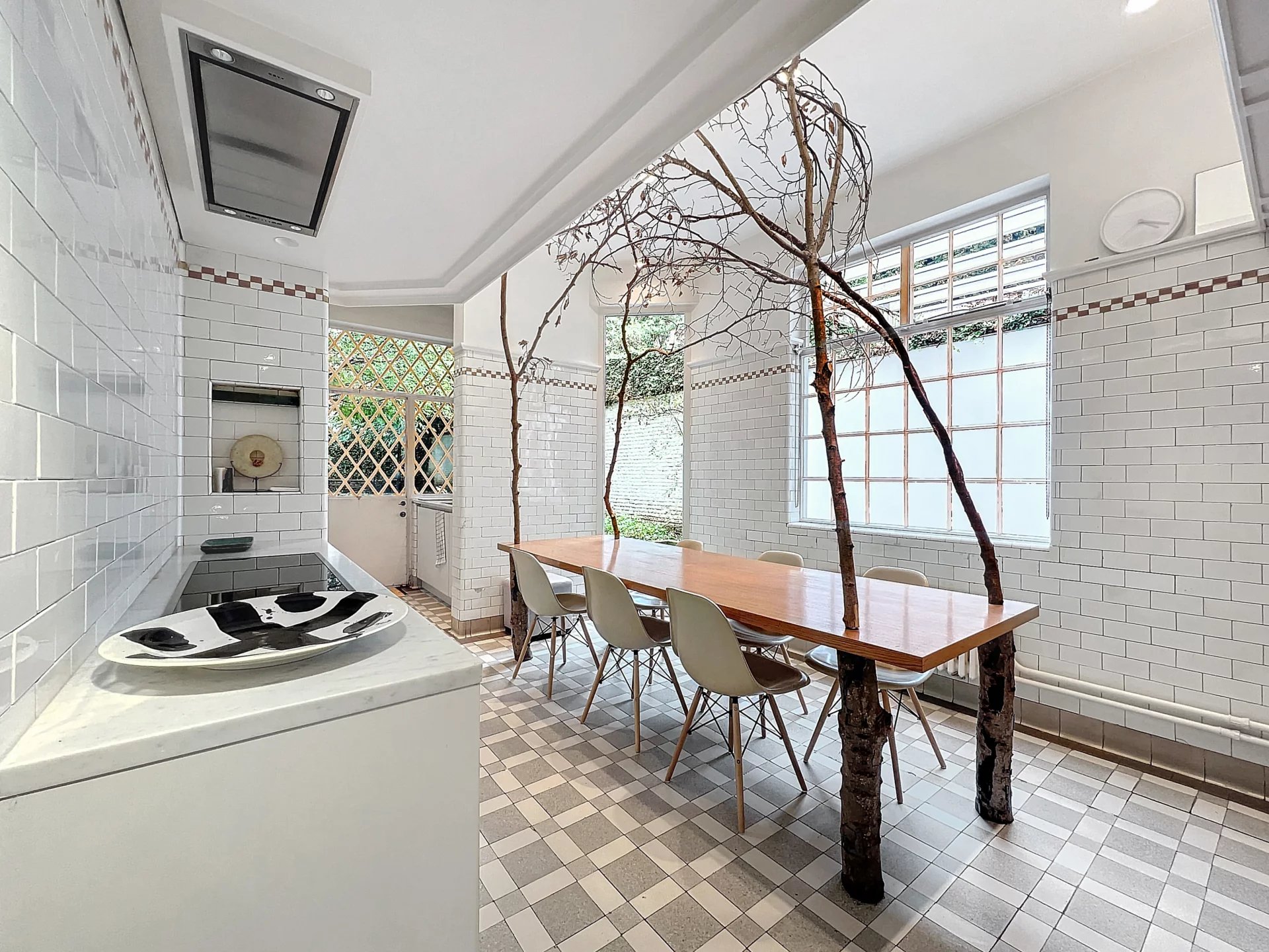 Square Vergote - Mooi geklasseerd huis met tuin en garage