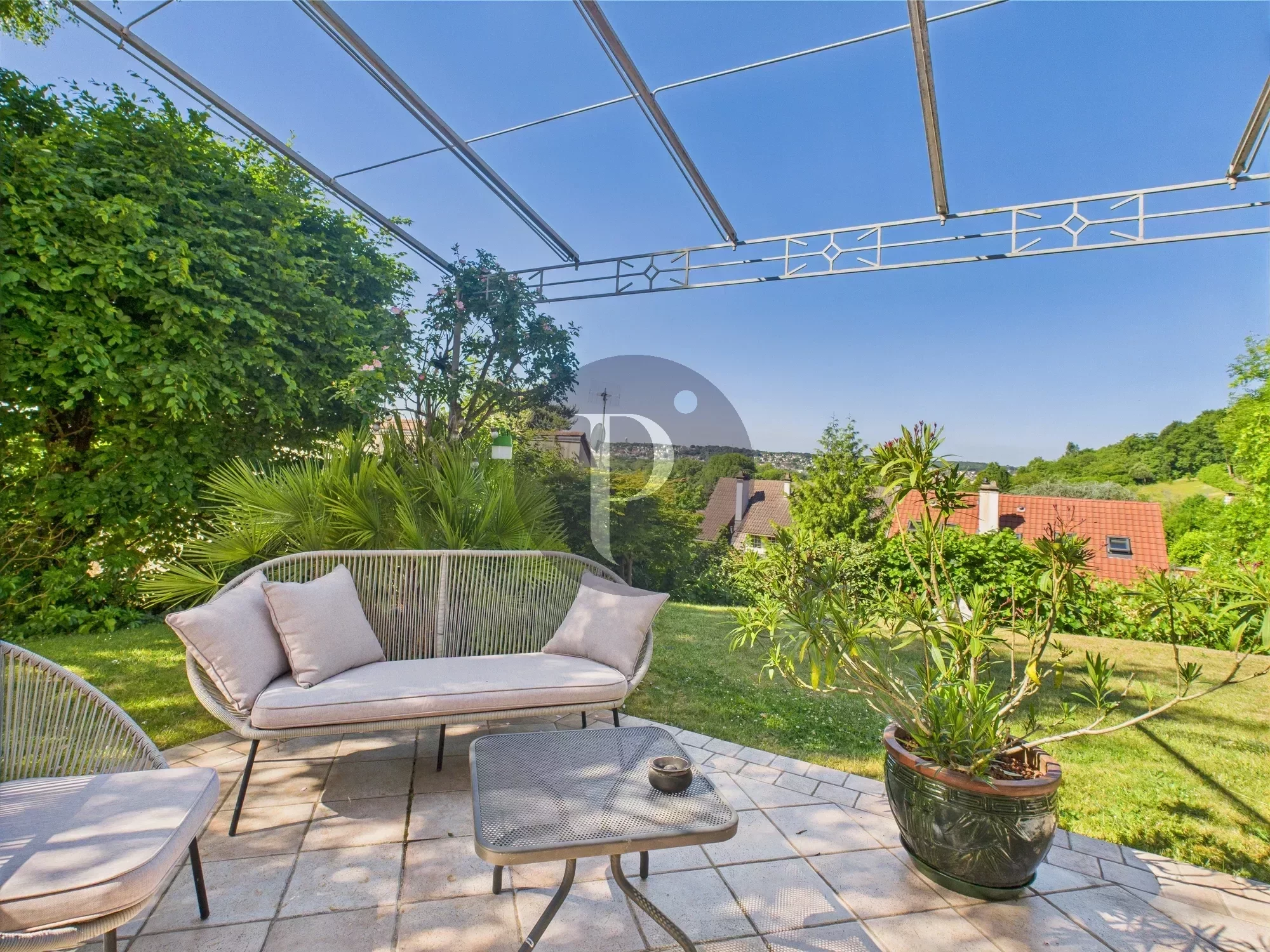vente-maison-7-pieces-verrieres-le-buisson-85960359