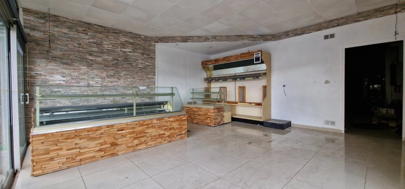 Photo 1 — FIRMINY - Local Commercial 170m²