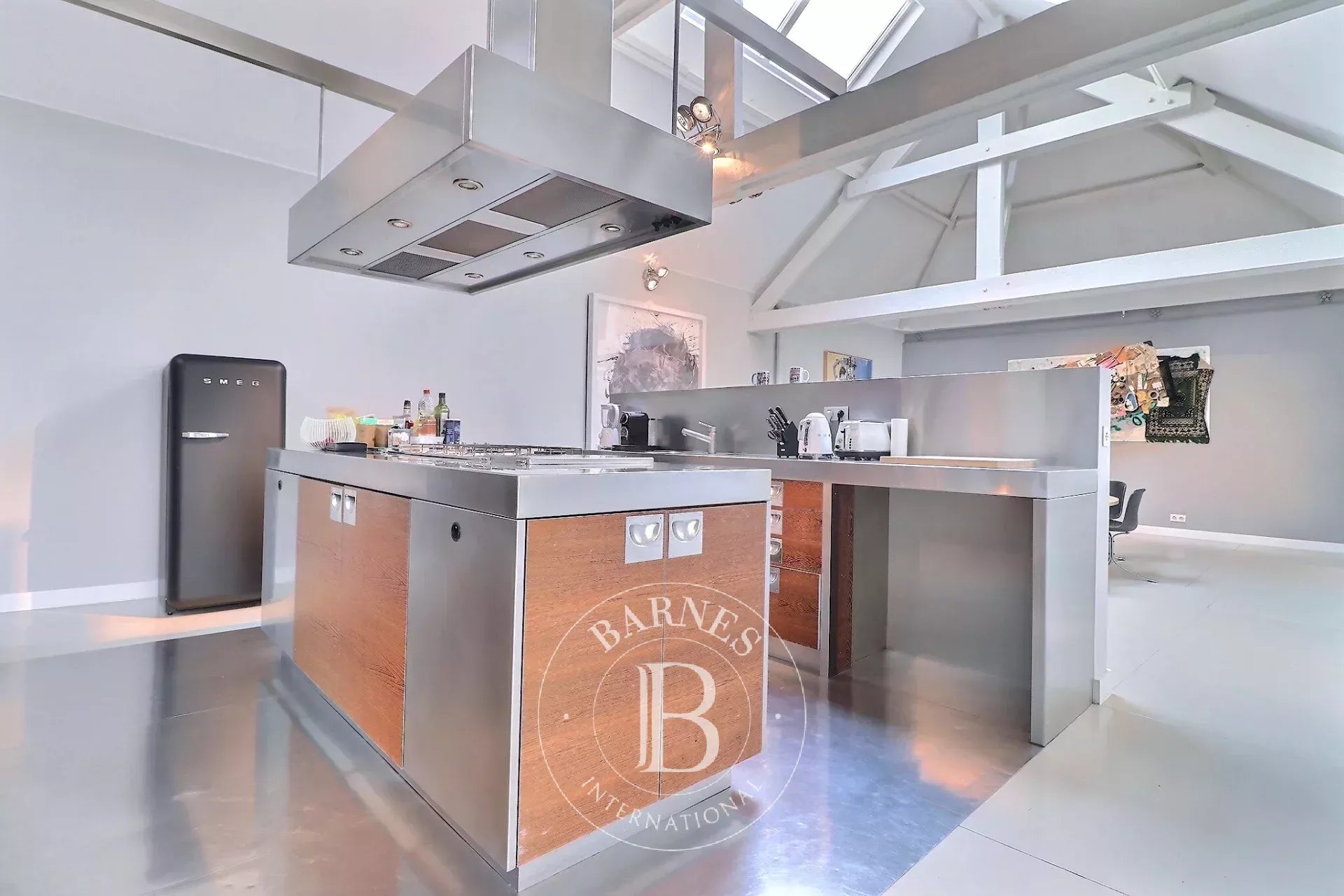 Châtelain - Town house of +/- 450m2 with 6bed + swimming pool