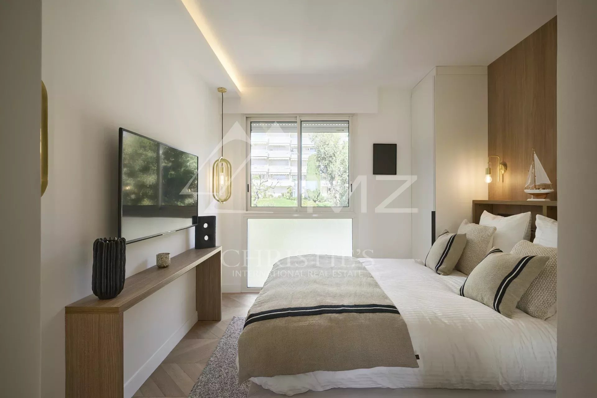 2 Bedroom Apartment/Flat's Image 4
