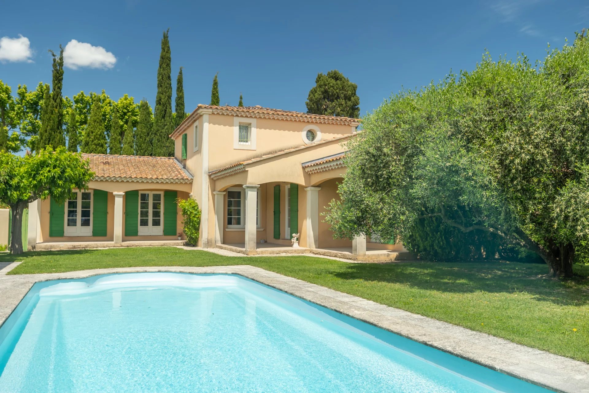 Charmante villa proche Saint Rémy de Provence