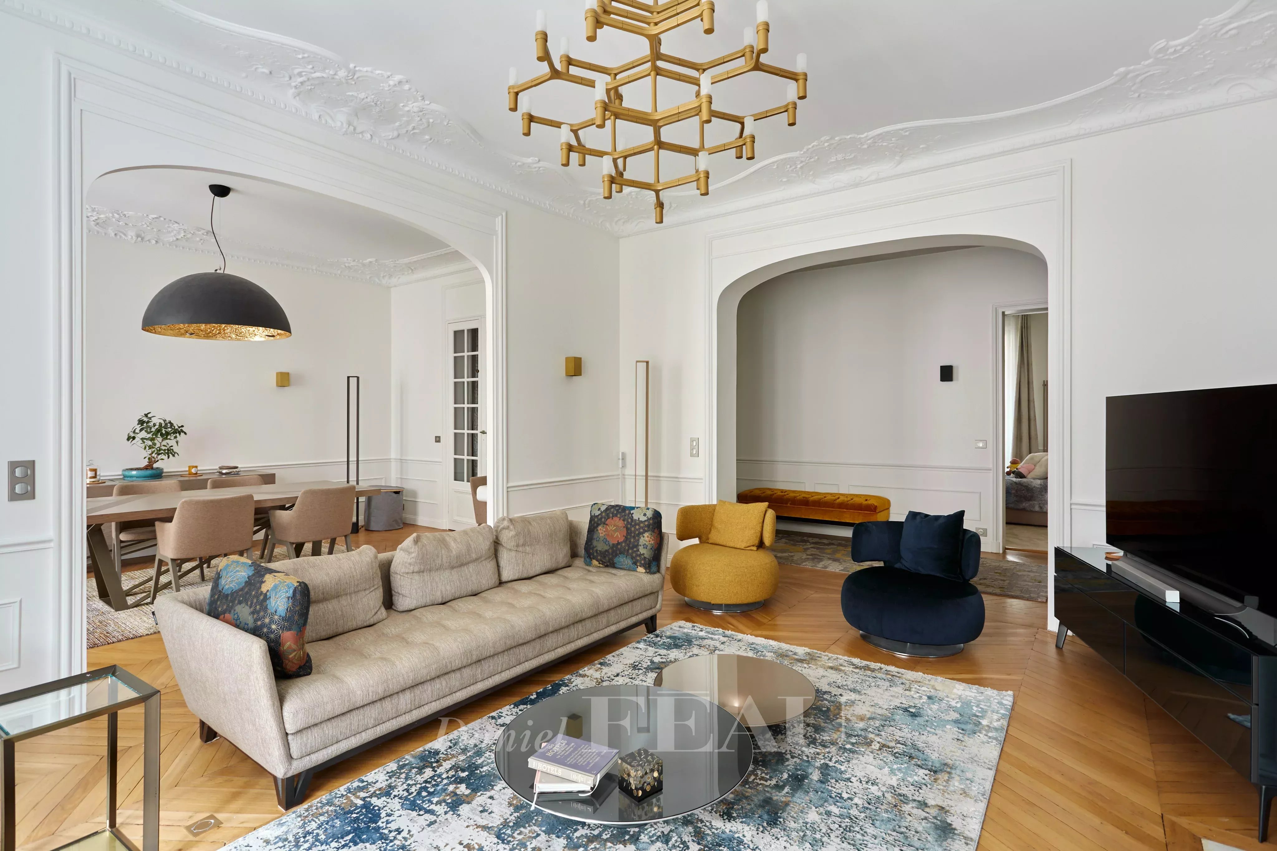 Paris 16th District – An elegant 3-bed apartment