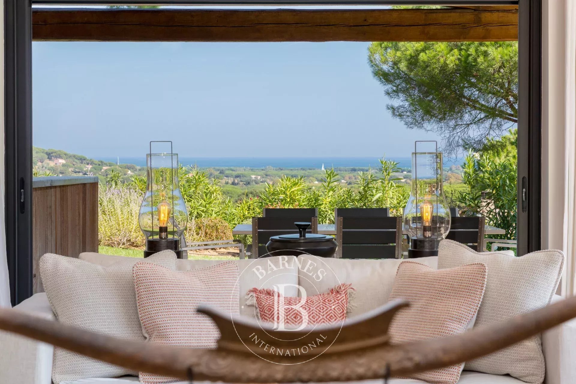 RAMATUELLE - CONTEMPORARY SEA VIEW VILLA  - 6 BEDROOMS
