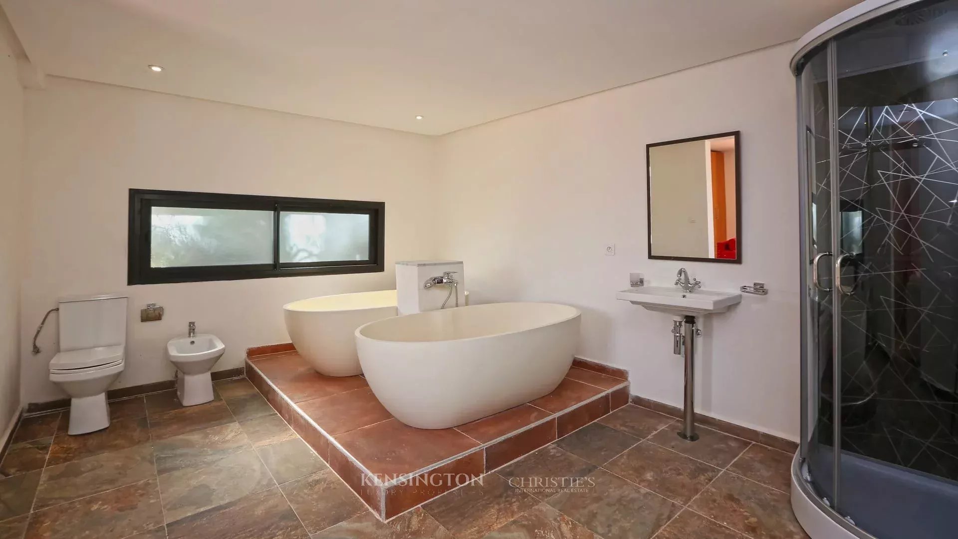 7 Bedroom Villa/Townhouse's Image 59