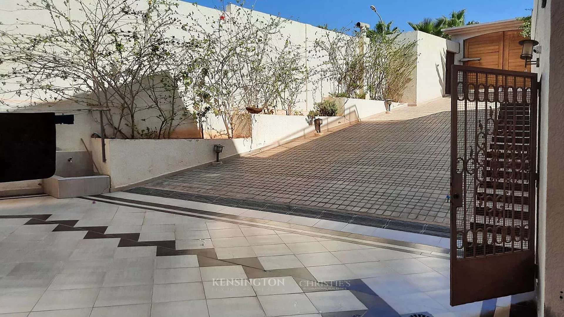 4 Bedroom Villa/Townhouse's Image 4