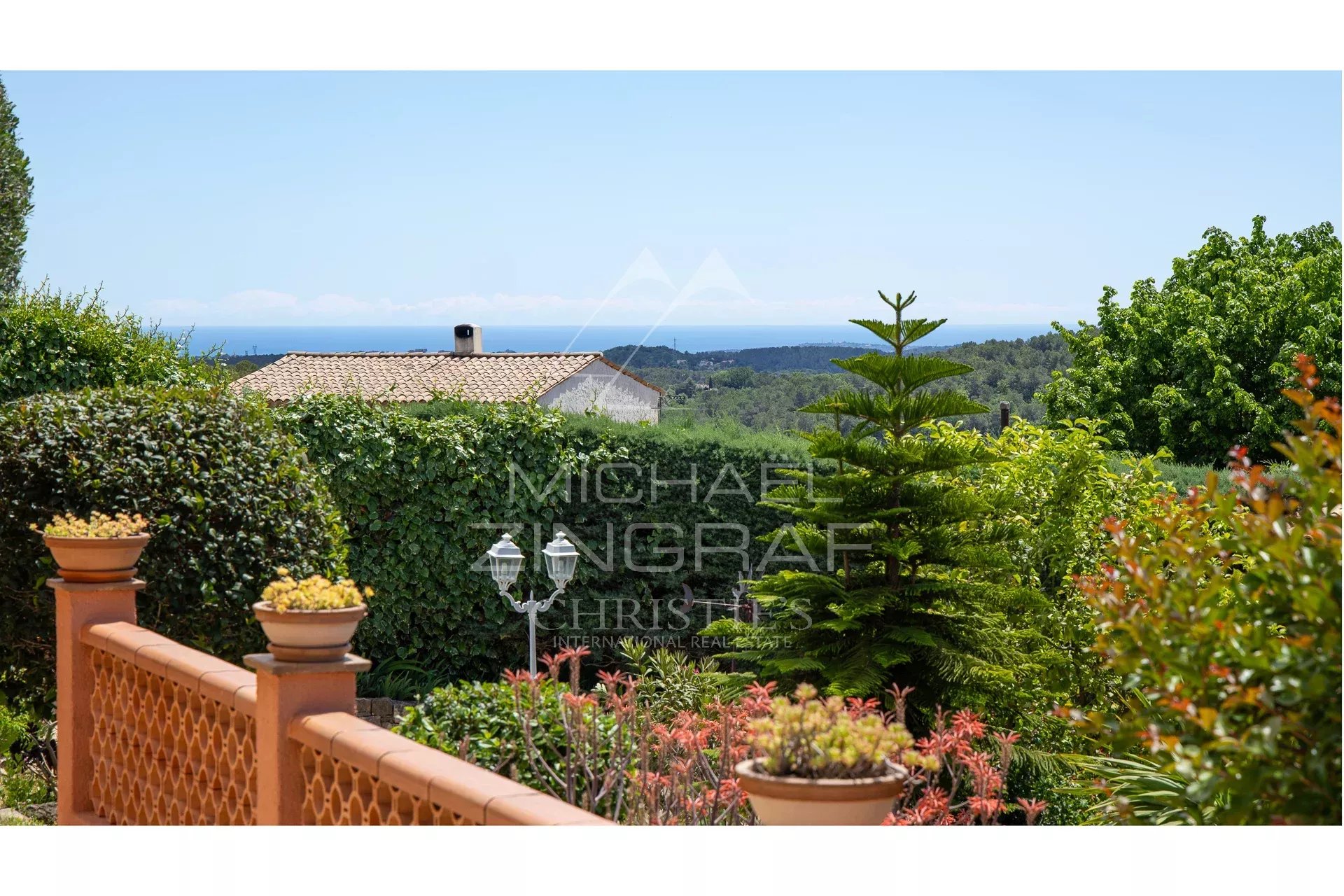 4 Bedroom Villa/Townhouse's Image 5