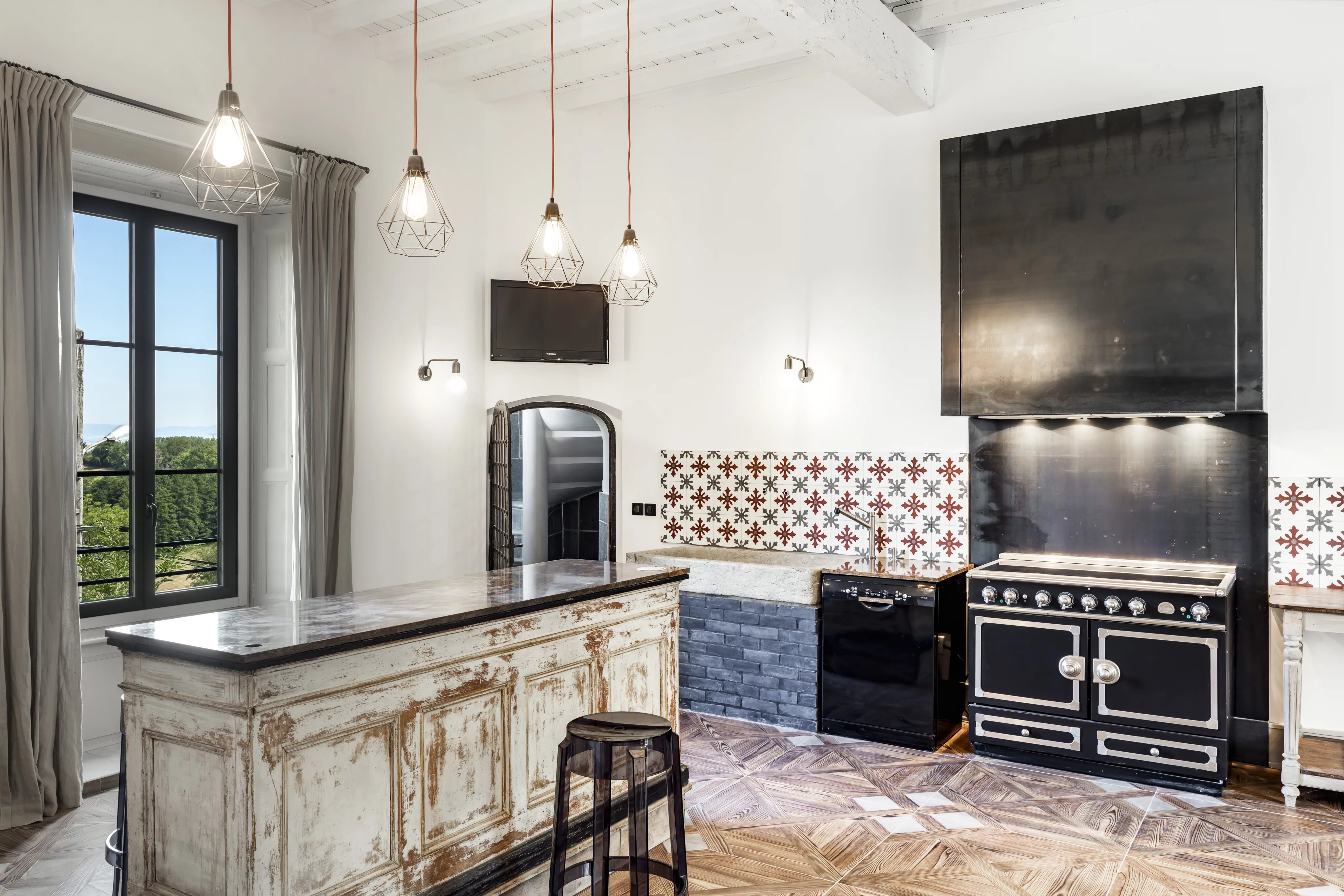 Exceptional Duplex Apartment in a Renovated Castle